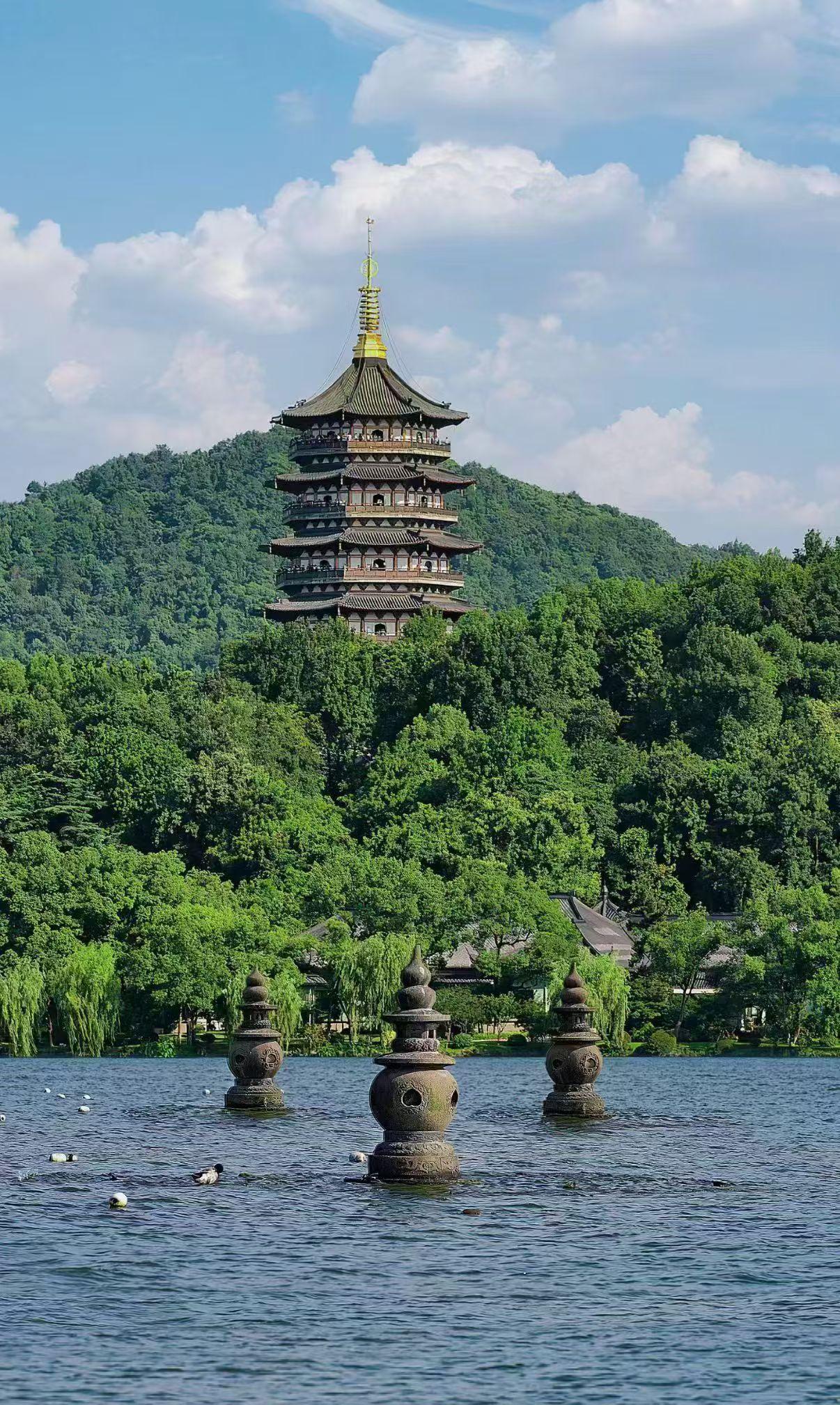 分享一下你随手拍下的照片西湖之美。