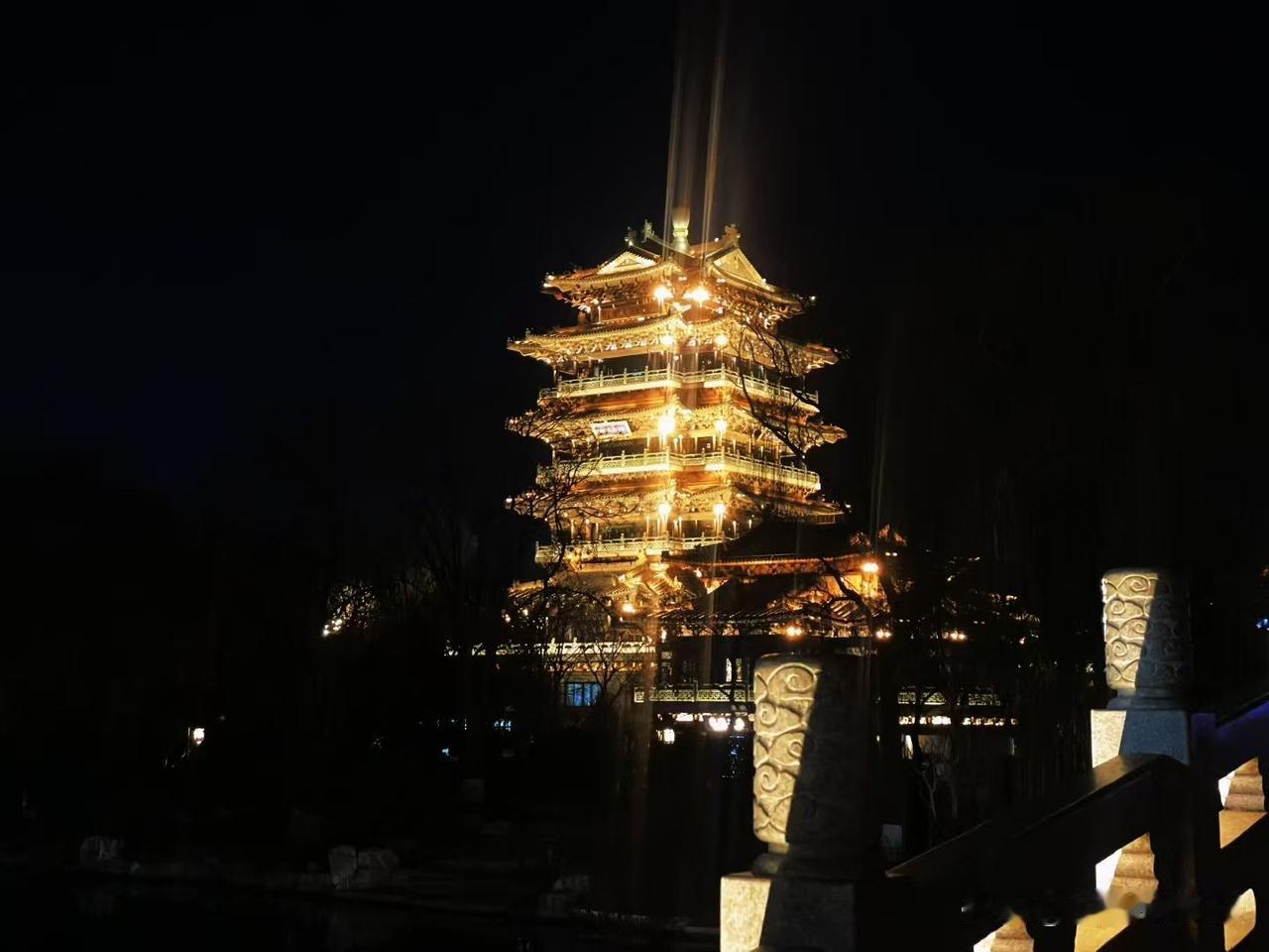 晒图笔记大赛今天来到了老舍笔下济南的冬天，真的太漂亮了[大笑][大笑][大笑]