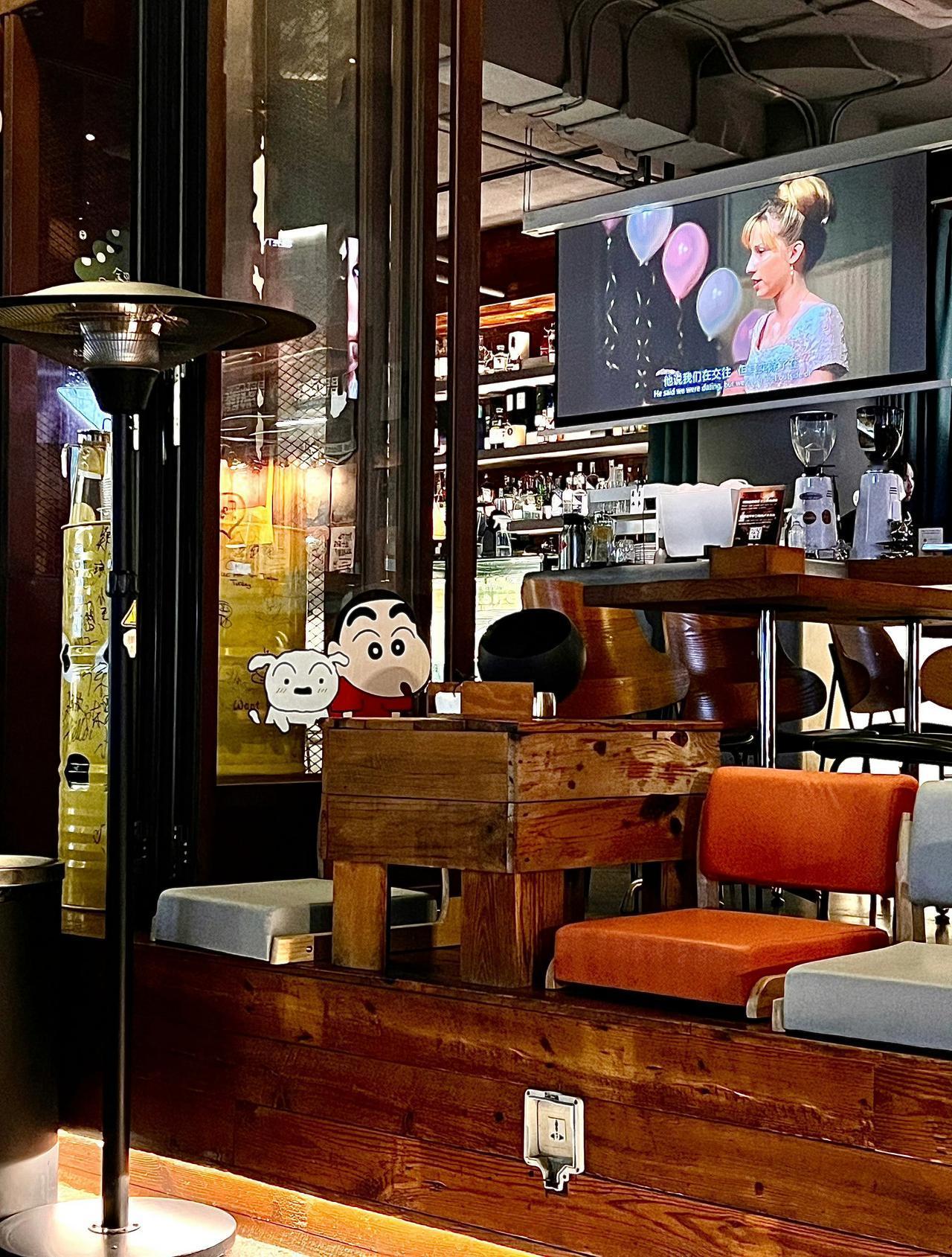 “做了一个噩梦，梦见我们结婚了，是不是很吓人？”