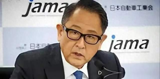 丰田章男的孤独：新发动机一箱油跑1200公里，世界已经不跟他玩了