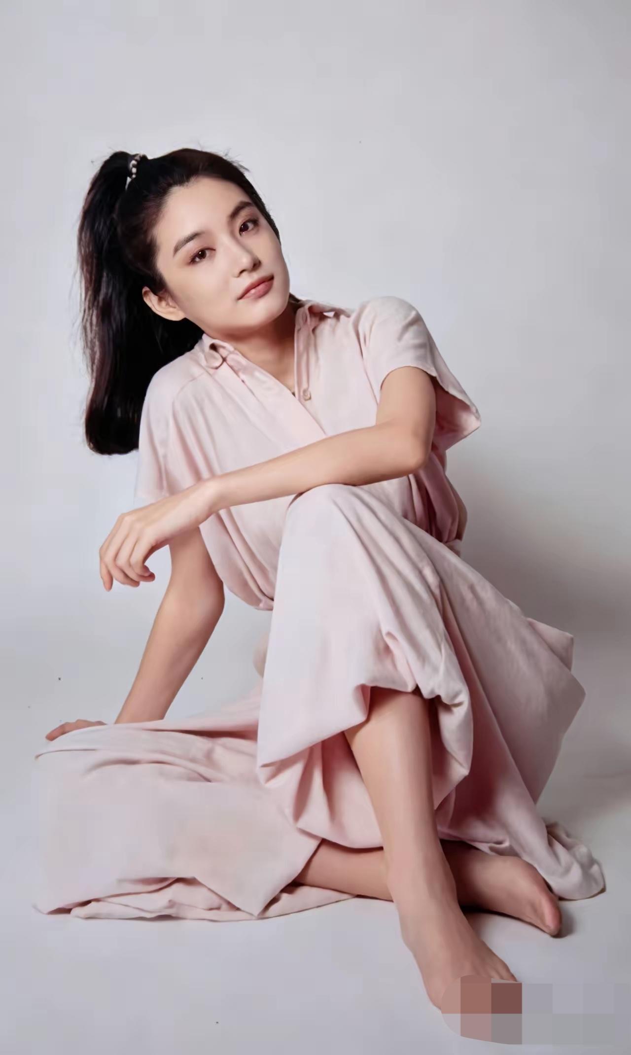 东方弟一美人的照片