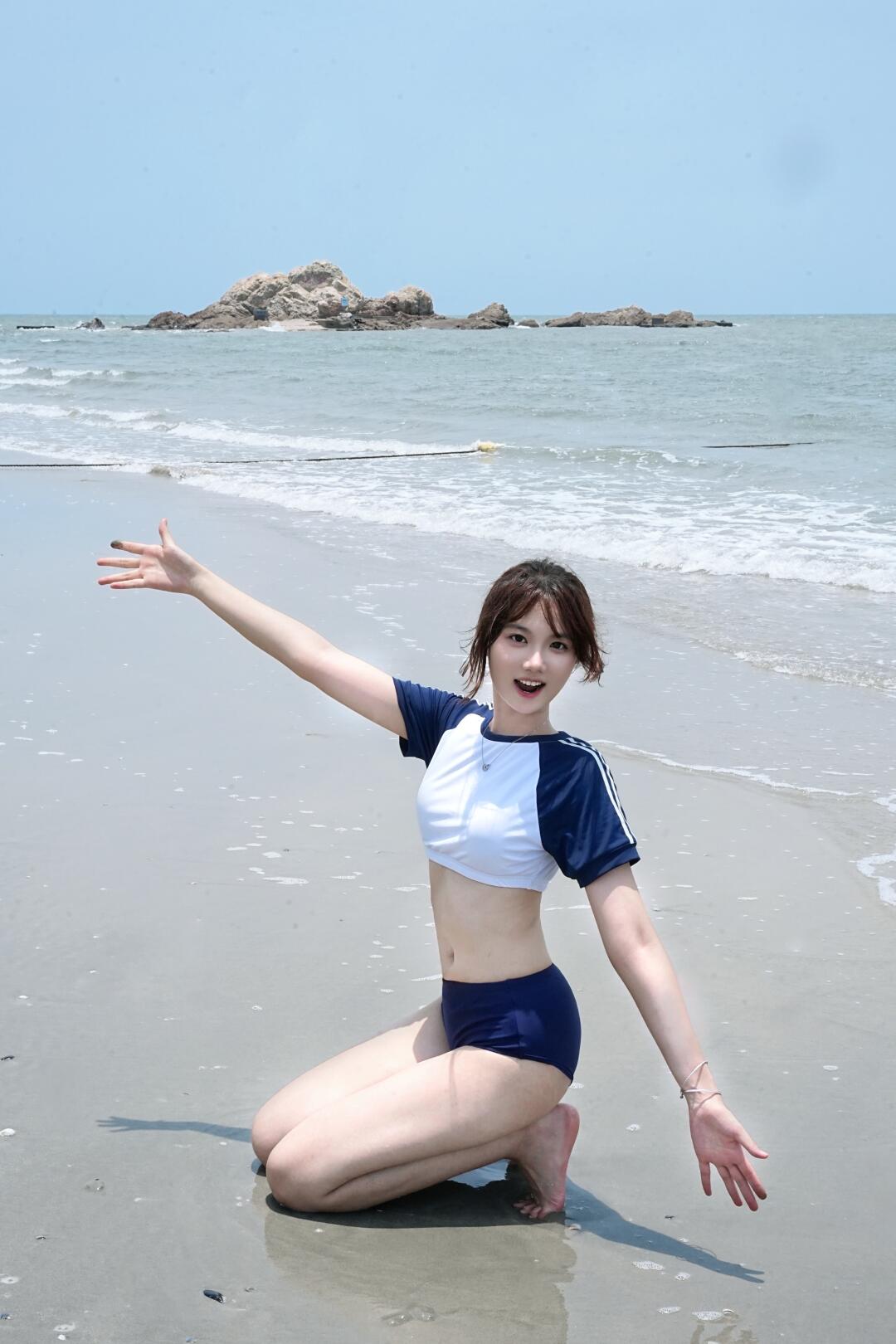 女大学生｜一起去海边吹吹风吧🏝️