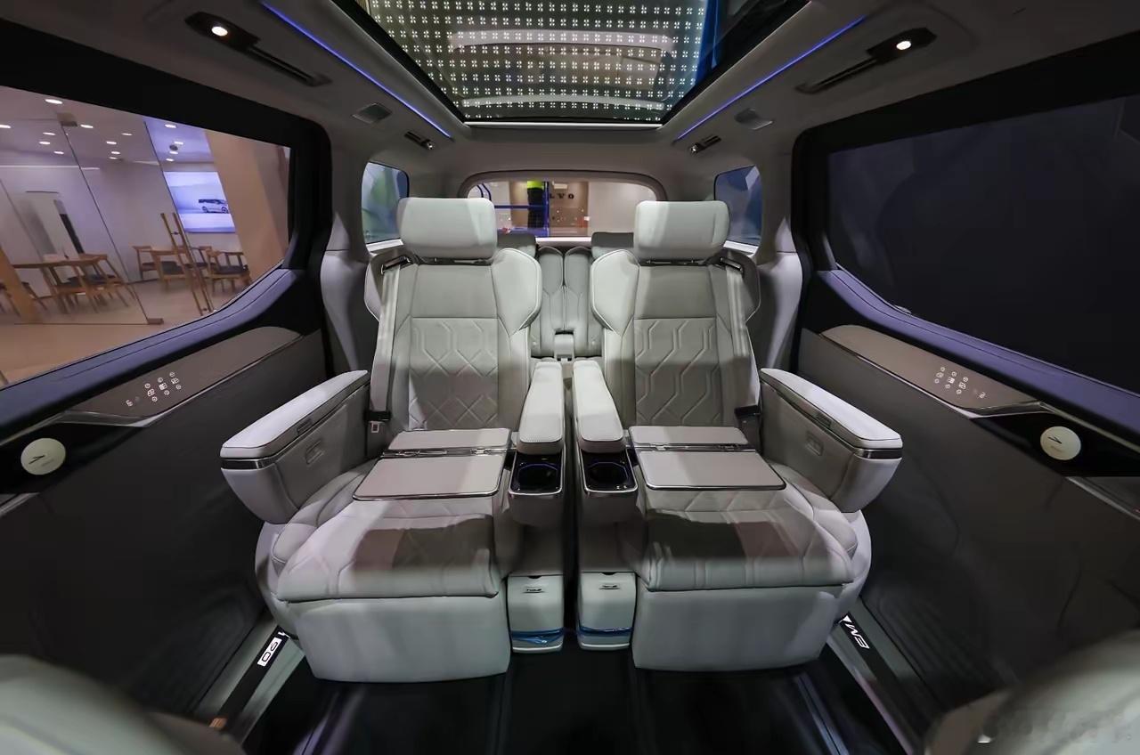 纯电三旗舰领跑，沃尔沃北京车展发布限时置换感恩价。2026年4月24日，恰逢品牌