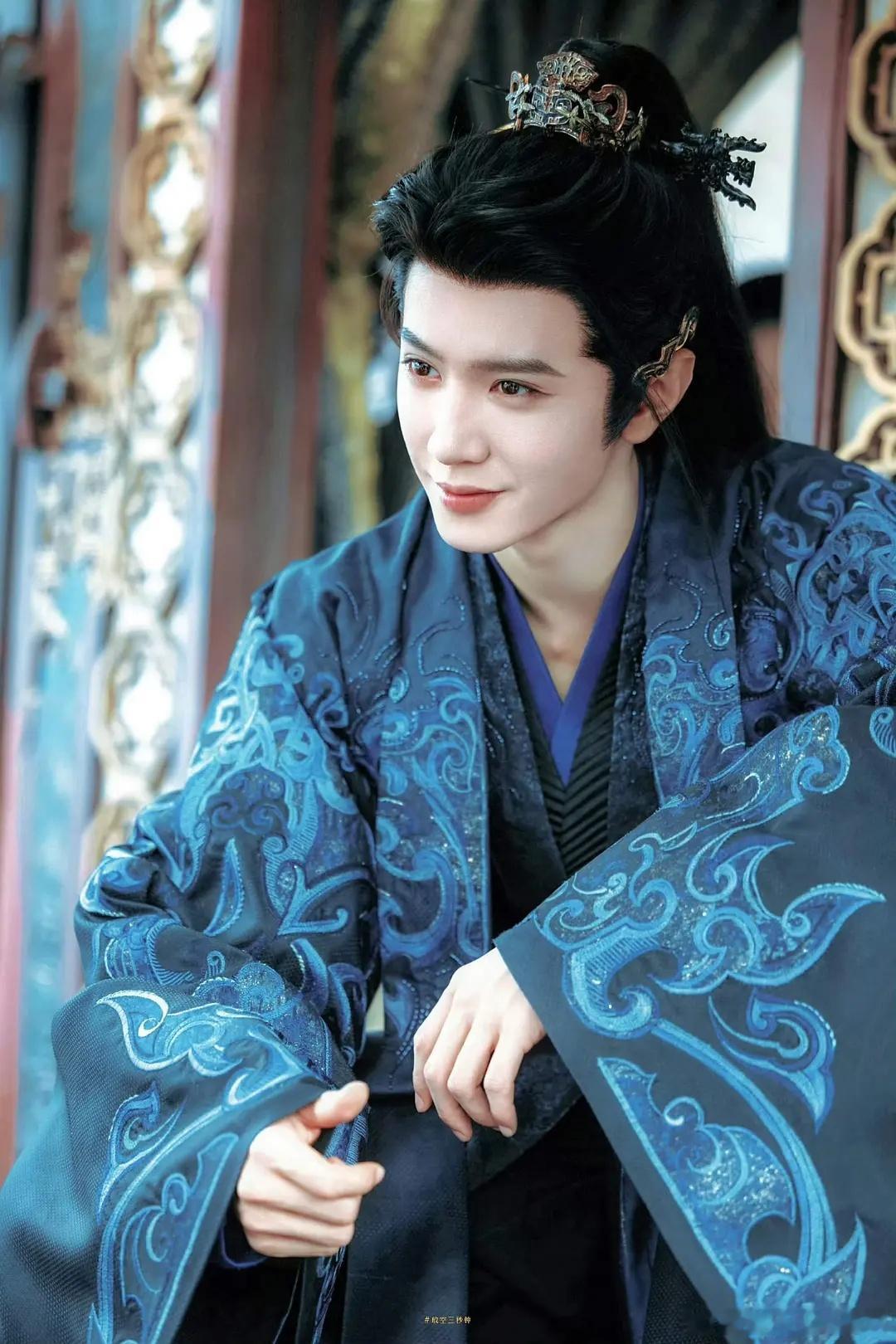 李沁、陈哲远《一笑随歌》7月份要在日本播出啦《一笑随歌》真的很好看！我最近又开始