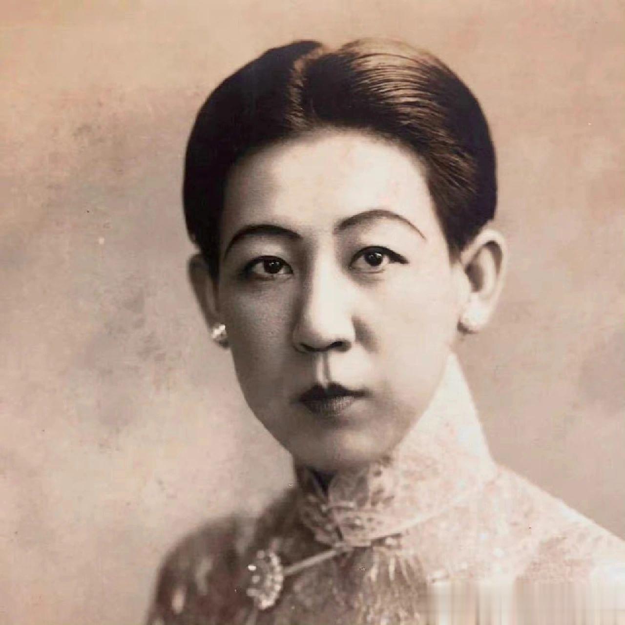 大汉奸、特务——川岛芳子，她本是清末格格，为清朝和硕肃亲王爱新觉罗·善耆第十四女