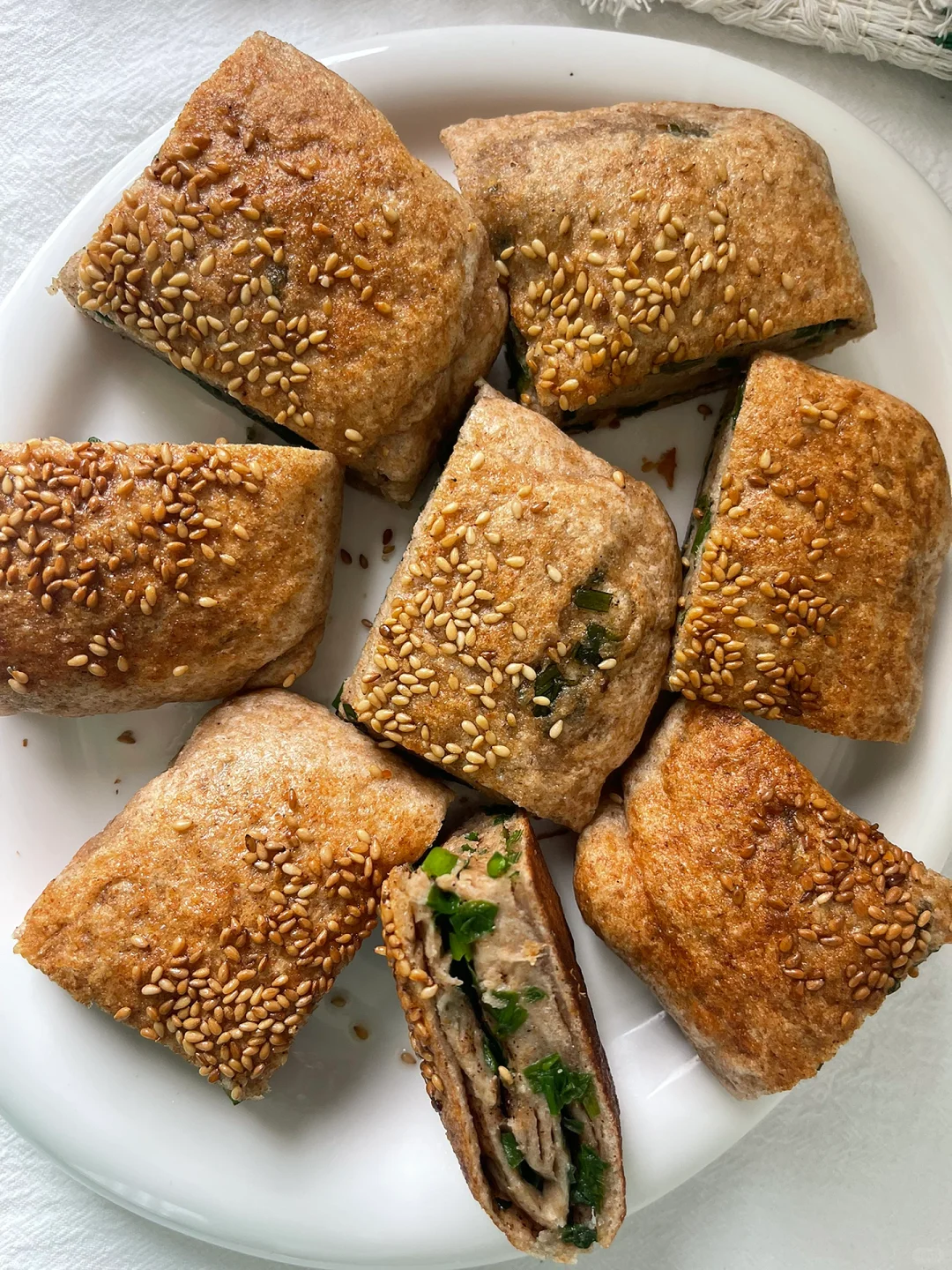 早上的命靠它了…一口下去超饱腹全麦葱花饼