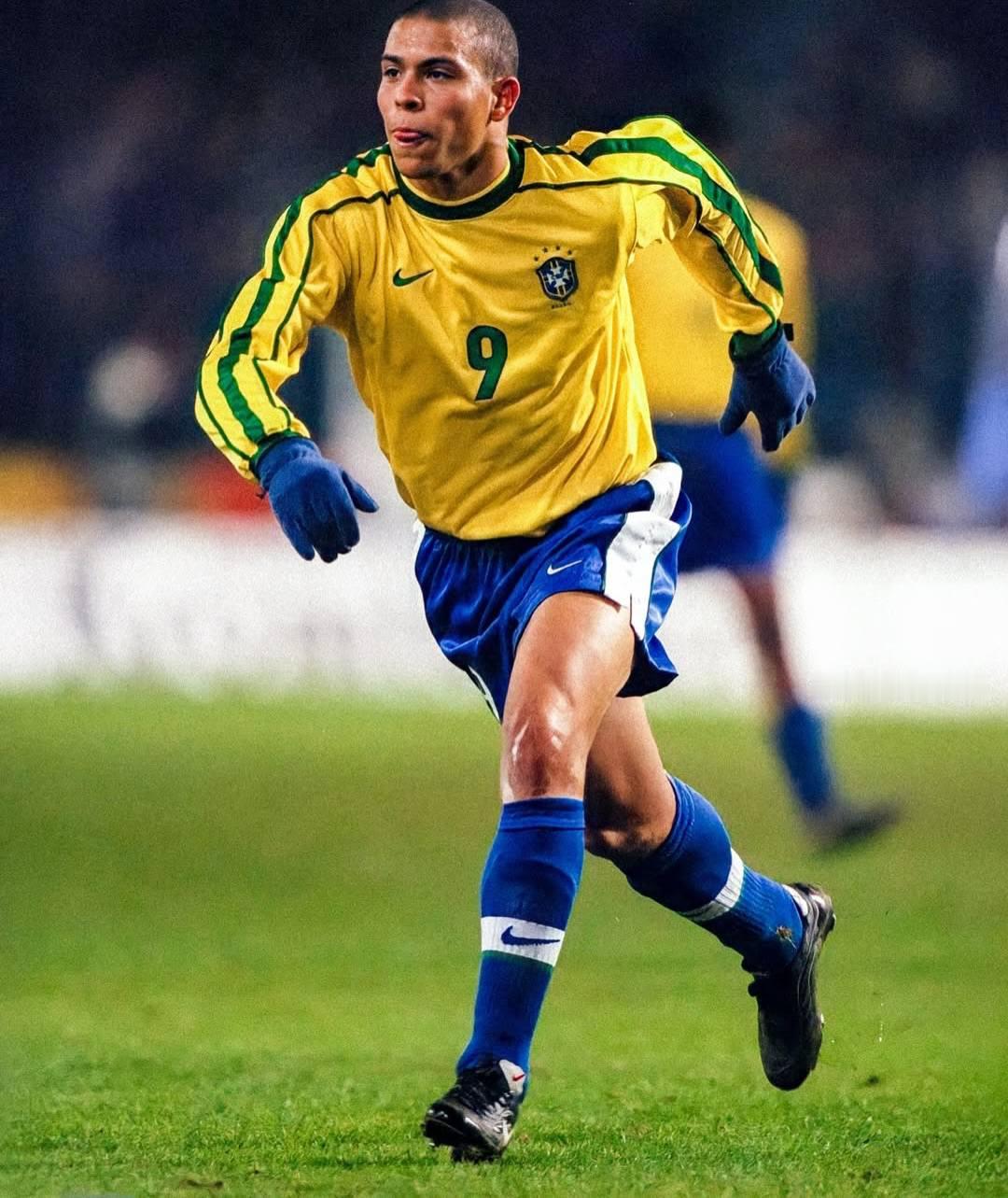 你的足球初恋是谁？ 