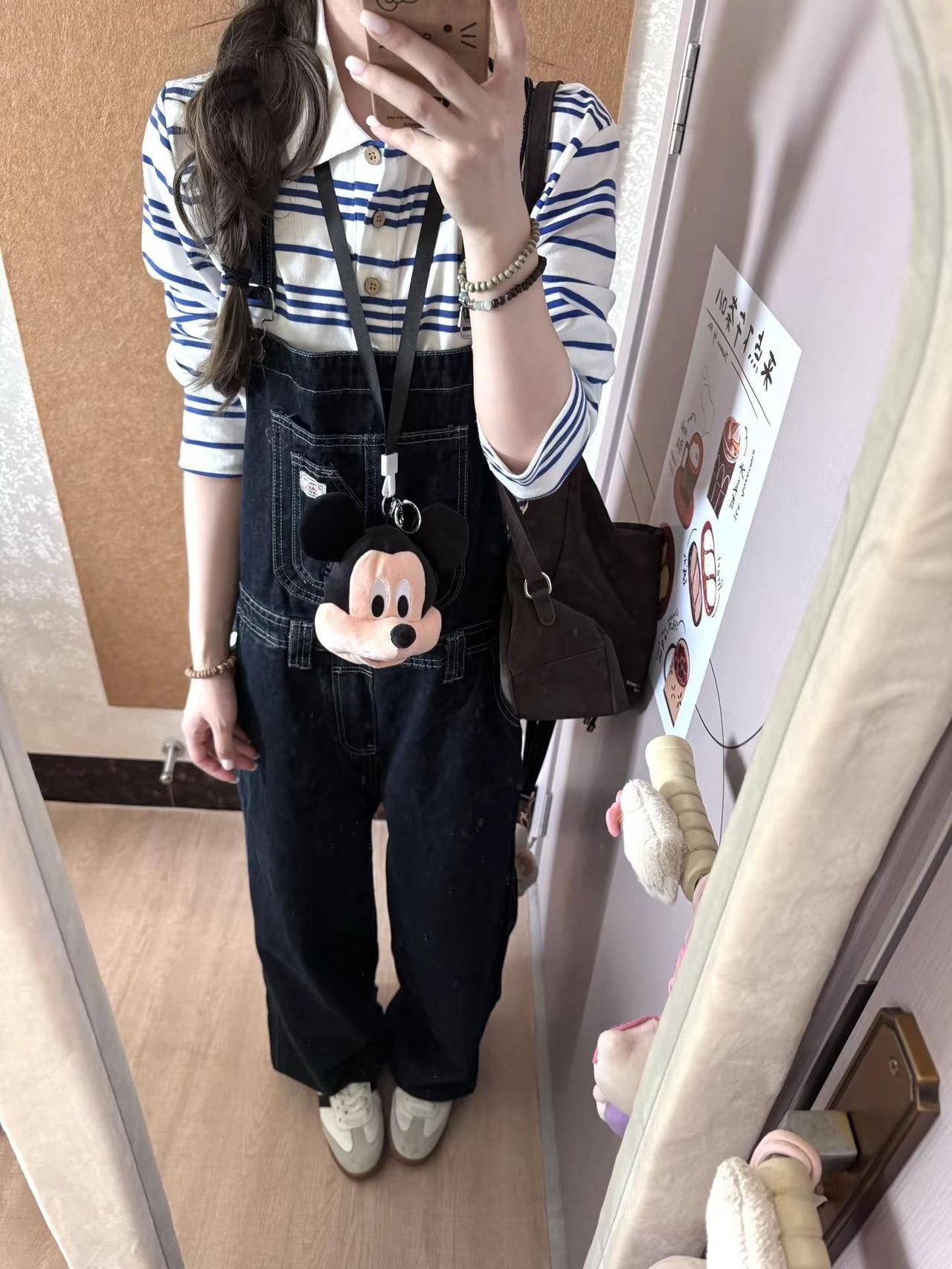 背带裤穿穿 今天穿什么