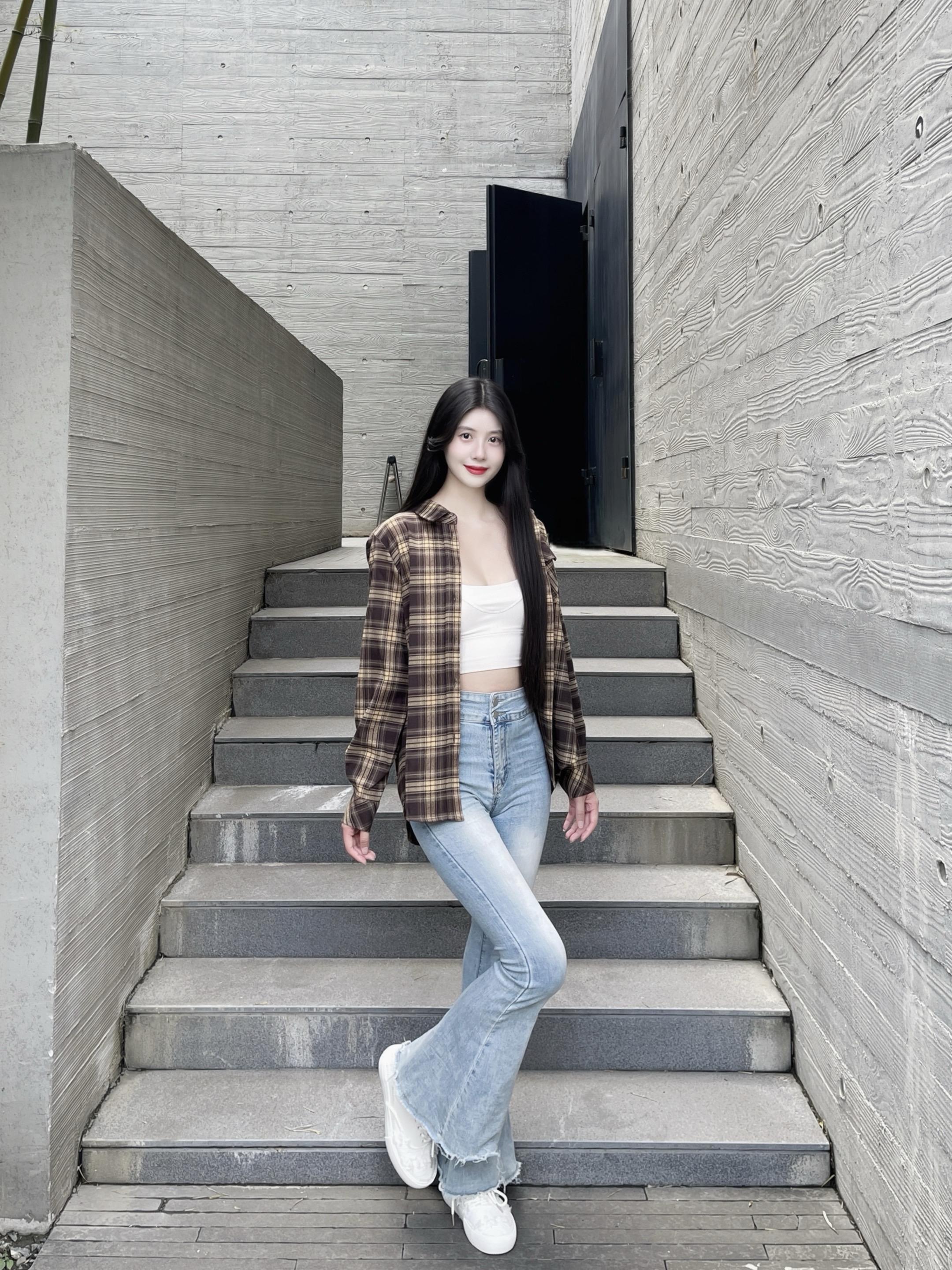 秋天日记📔今天是衬衫女孩
