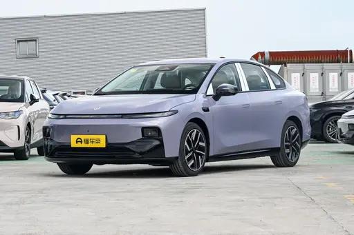 10万级纯电轿车怎么选？零跑B01 590km版本能不能成为“刚需首选”
 
过