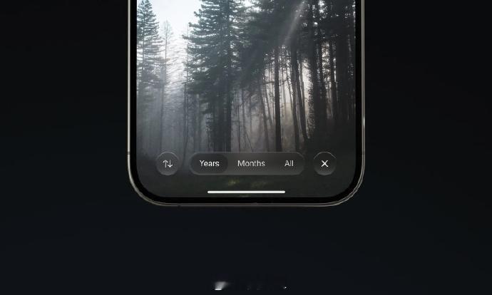 iOS26设计渲染图曝光感觉这UI设计动态感看起来非常有视觉感染力，期待看到更多
