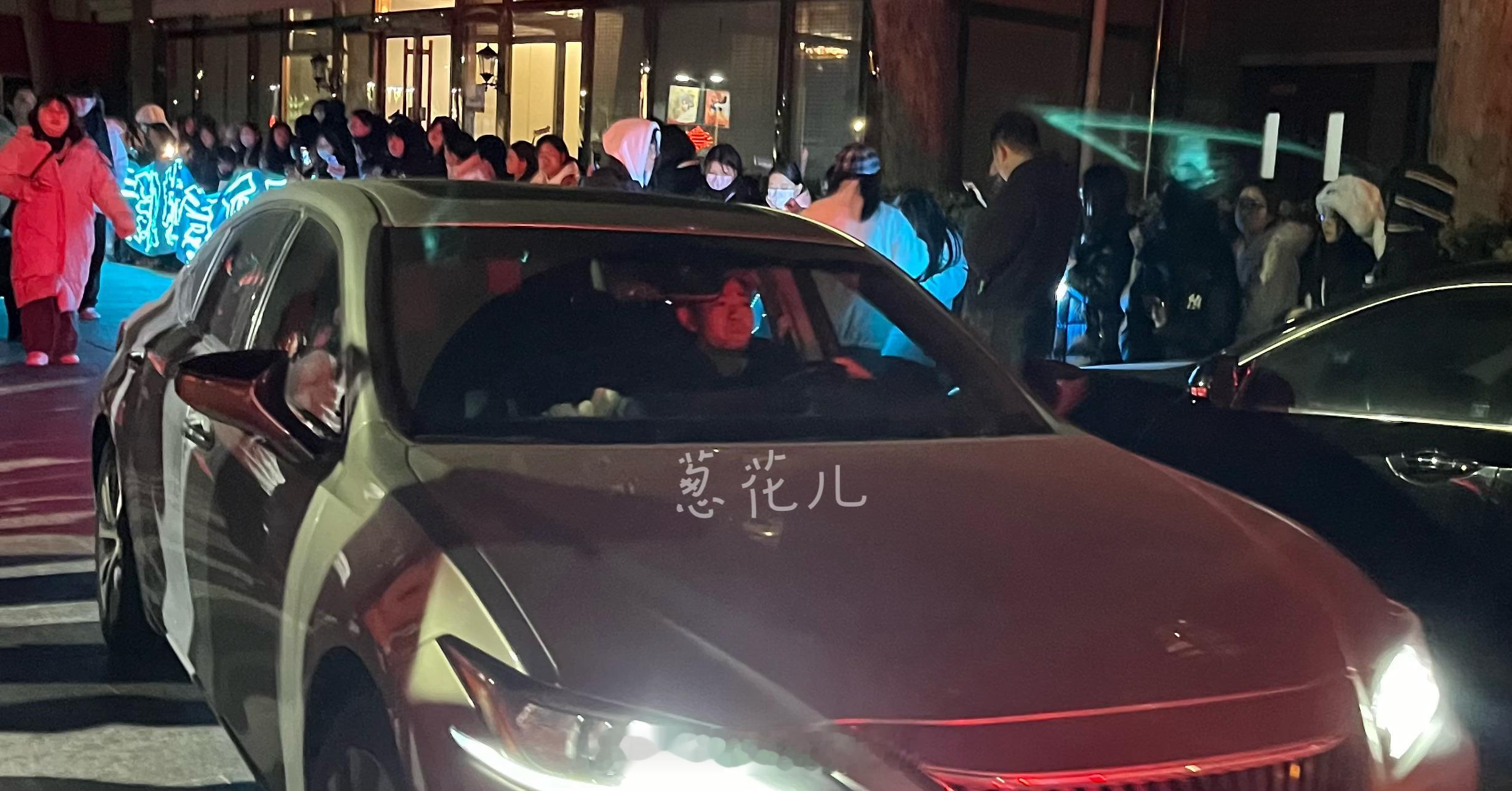 20250121 天津·中华剧院《相声演义》 下班📷赶上了😌辛苦💐 