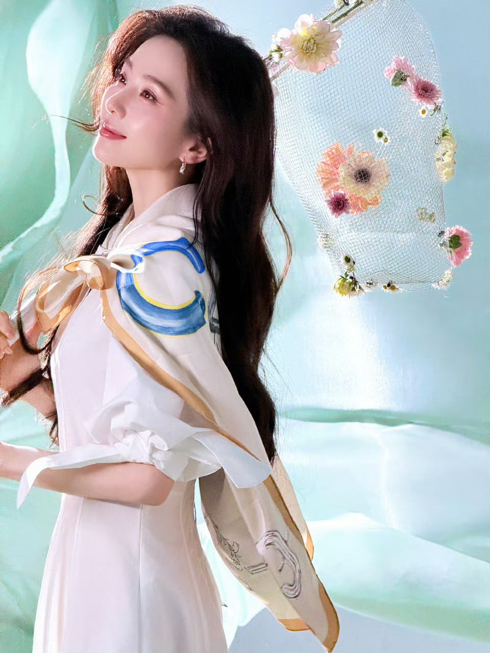 刘诗诗是懂娃衣的 刘诗诗分享的娃衣每一套都想截图保存，不是为了跟风买同款，就是单