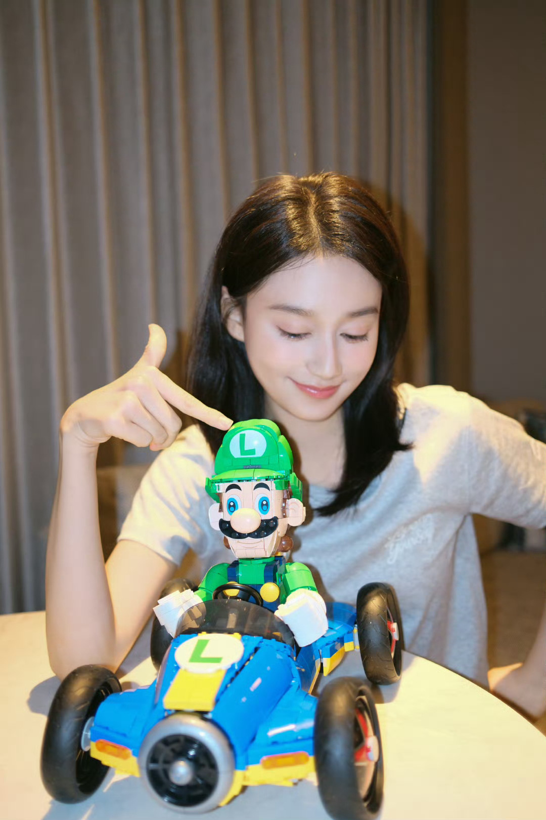 夏梦互联网没有你在乎的人吗夏梦先天综艺圣体夏梦真的太敢了，在节目里放飞到没边，和