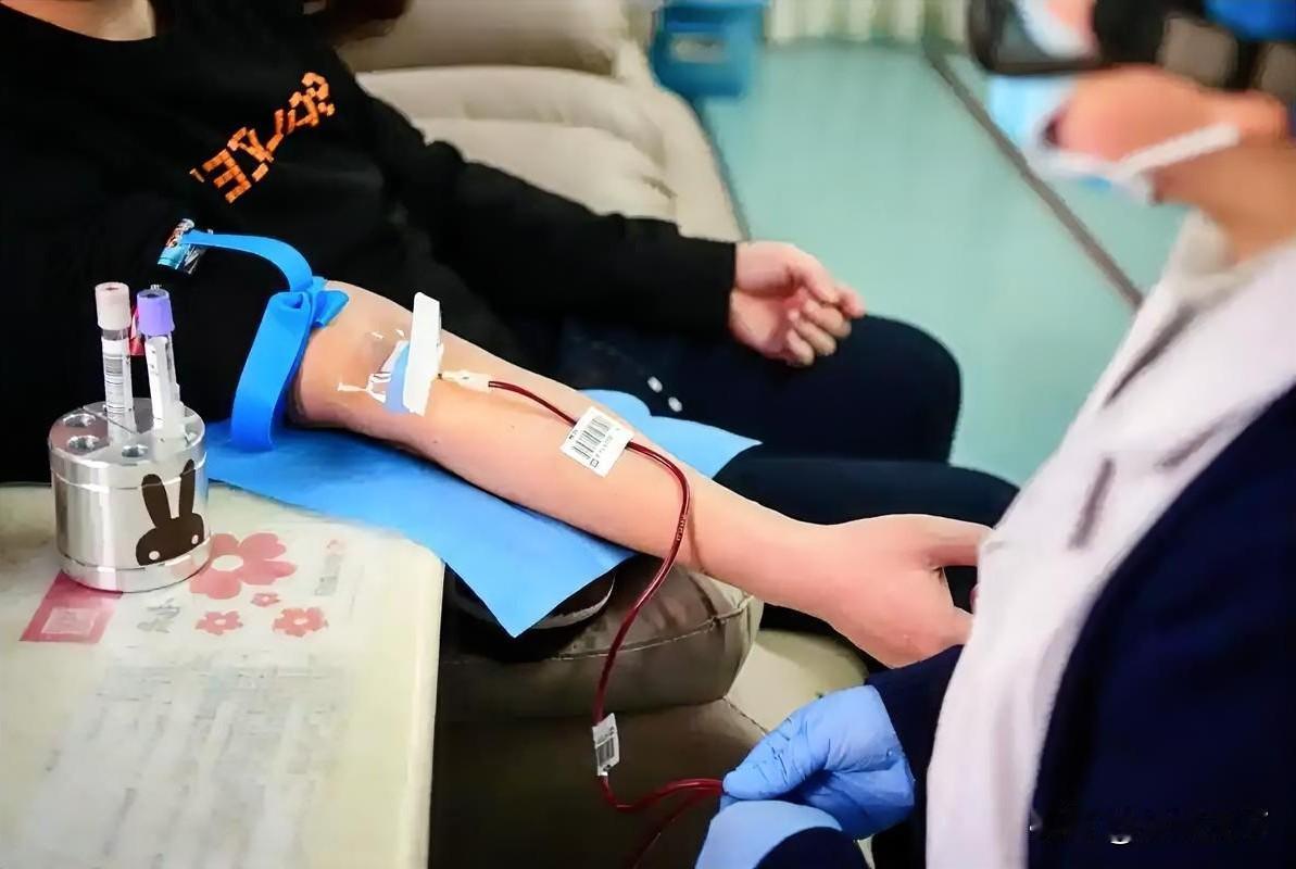 重磅消息！
献血年龄要放宽到65周岁啦！
 
这事儿一出来，身边好多叔叔阿姨都特