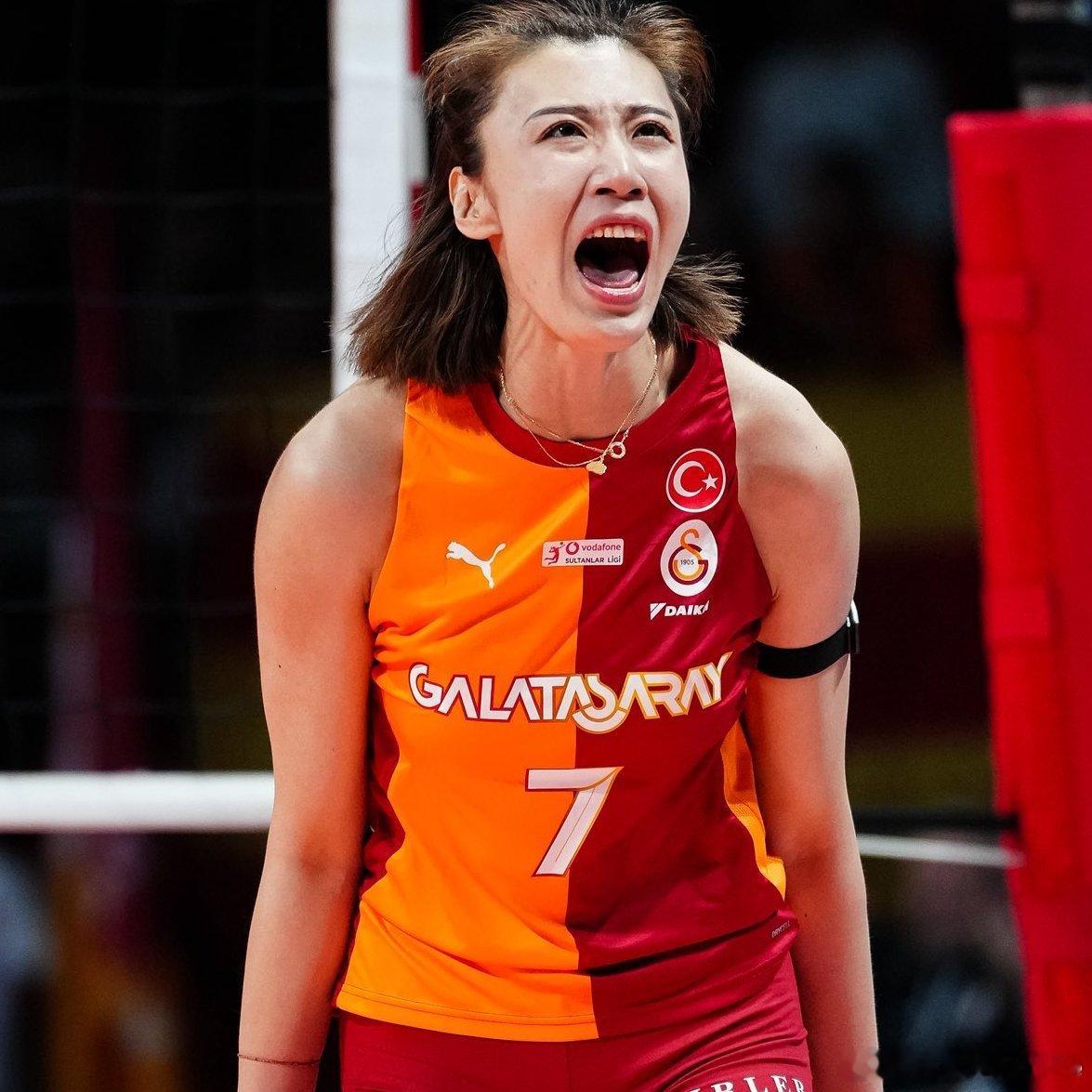 排球 王媛媛留洋第一季 🌟 今天的拦网又是高光表现的一场！王媛媛个人8拦，助加