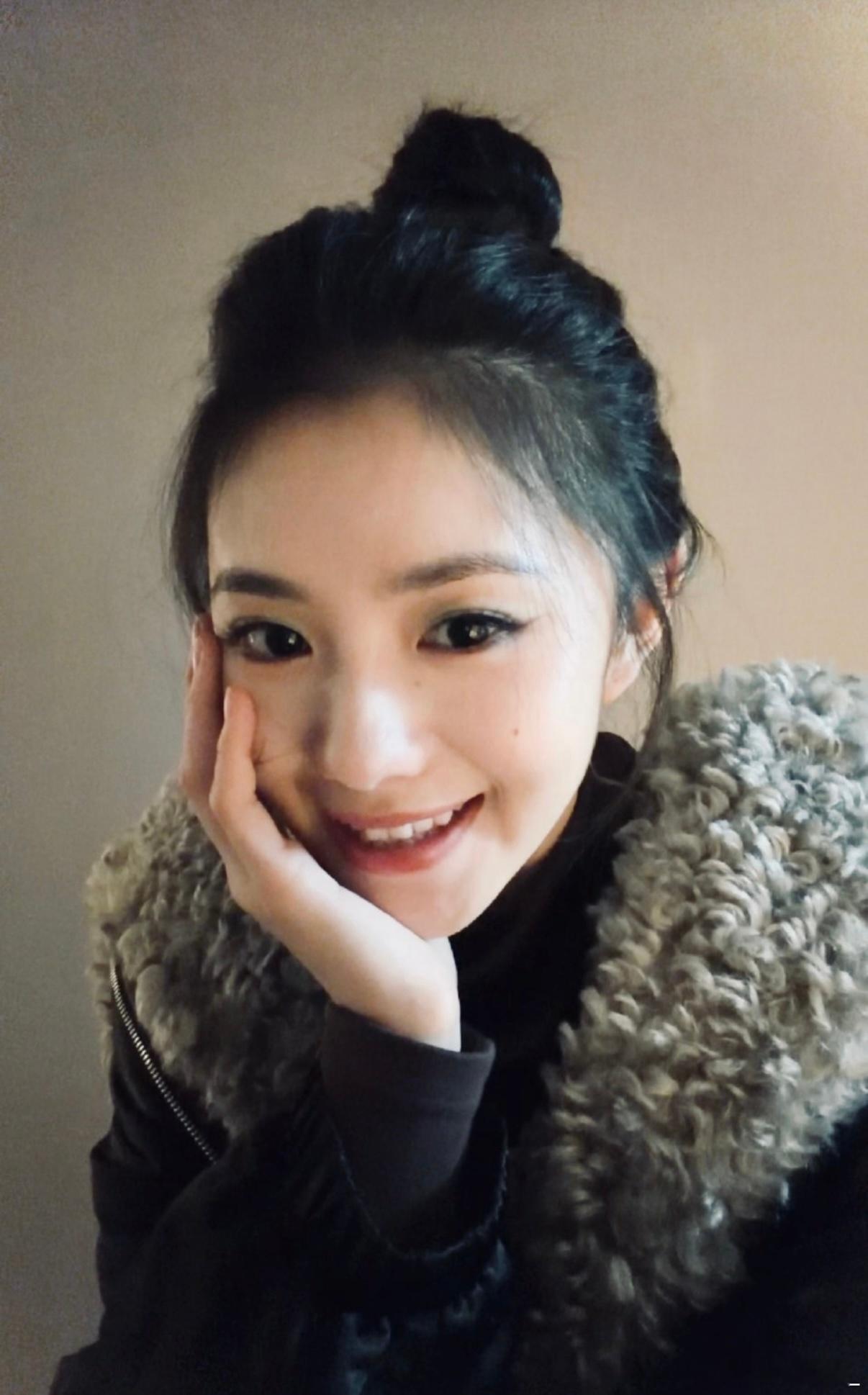 只能说你可以永远相信艺谋导演的眼光…之前说刘浩存和章子怡像我还不觉得现在一看真的