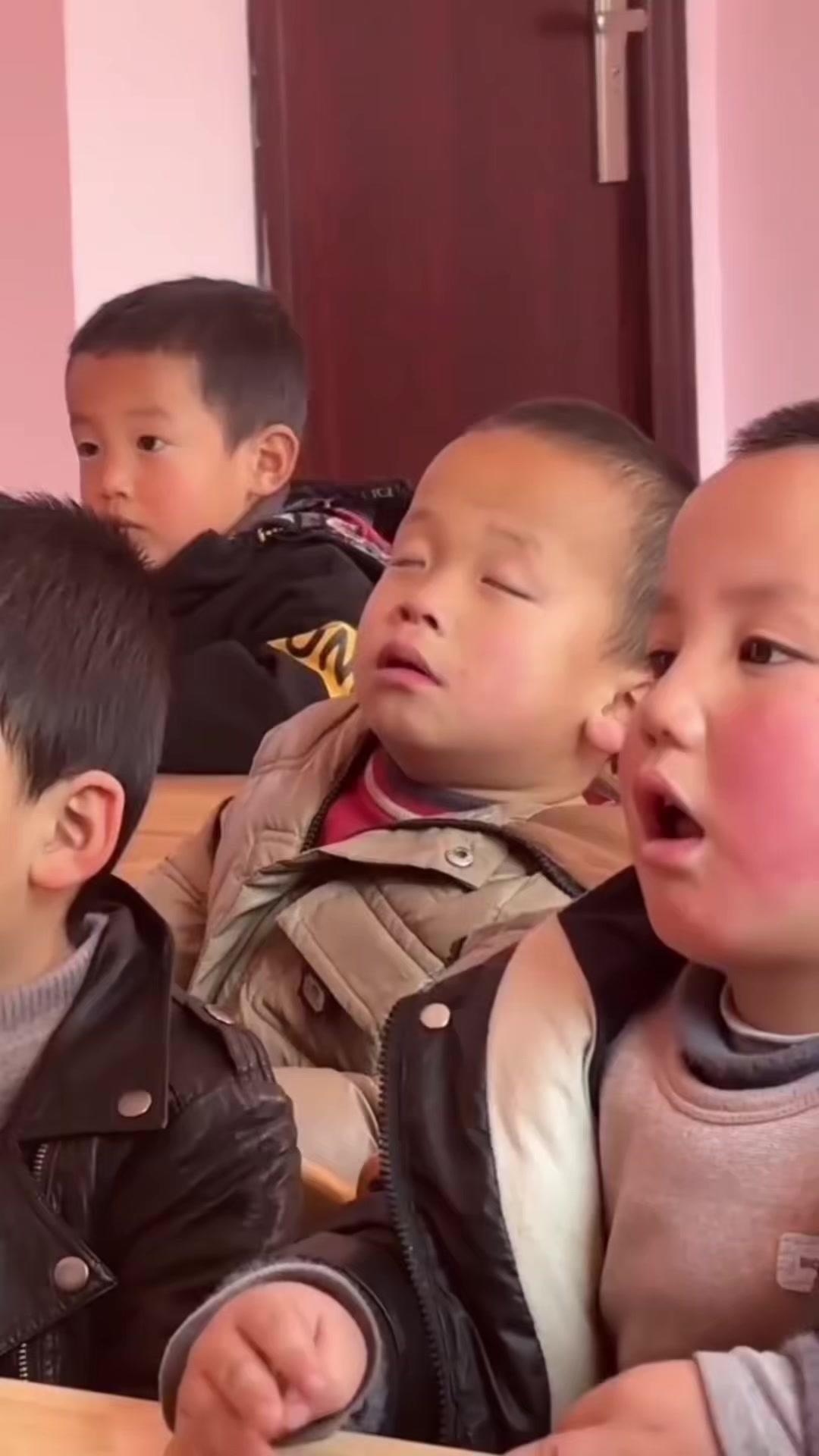 家里这些废旧小电器别扔了！📱旧电脑、打印机、笔记本…全国都能收
最近整理家里，