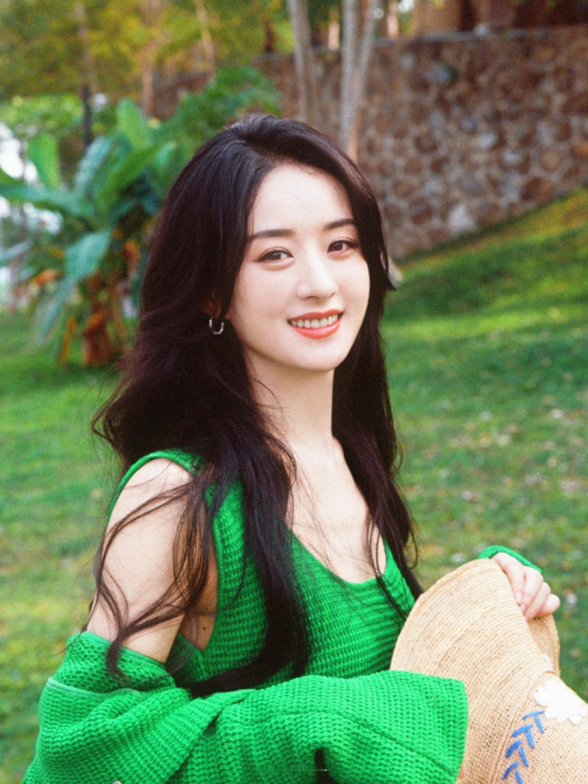 赵丽颖黄和娘 zly赵丽颖李秋萍 陪你长大 是第一次见你就做好的决定.​​​