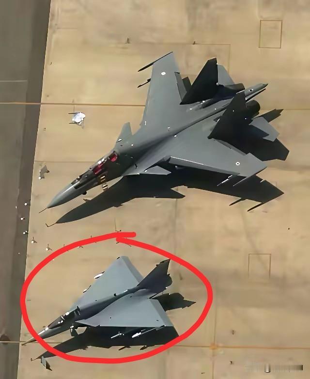 谁能想到，印度人心中的无敌战机“光辉”在SU-30面前居然是个小不点！光辉飞机 