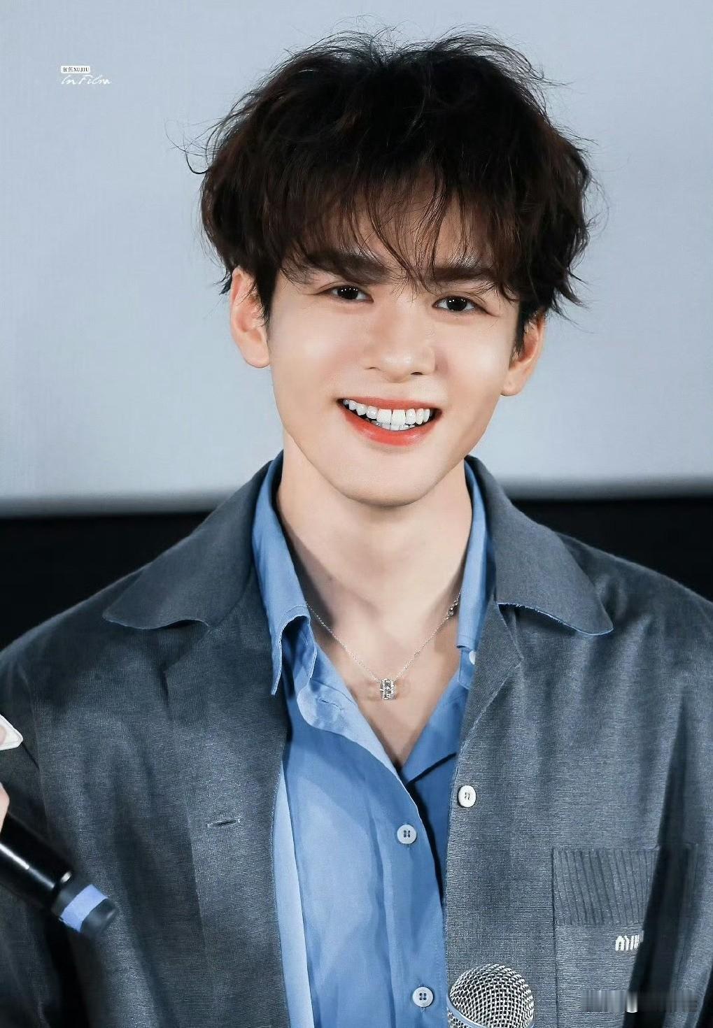《攻玉》曾舜晞演蔺承佑，说白了就是老天爷赏饭吃，这张脸天生就该演这种“拽上天的小
