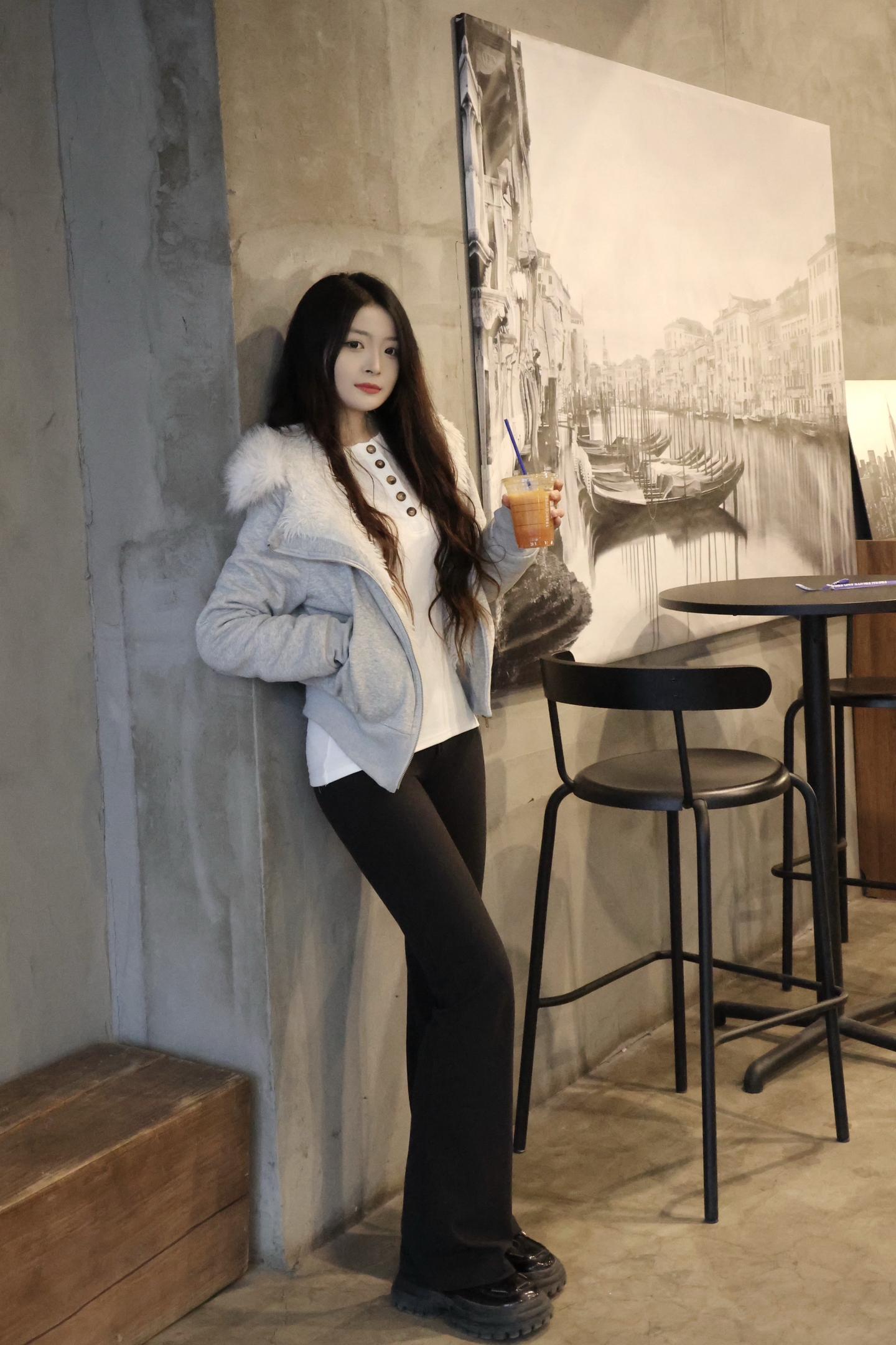 17岁的时候 心比天高觉得风光无限好 现在22岁只觉得人各有命