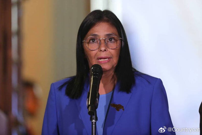 委内瑞拉批准美国军用飞行演习 标志美委关系剧变海外新鲜事 委内瑞拉21日表示，已