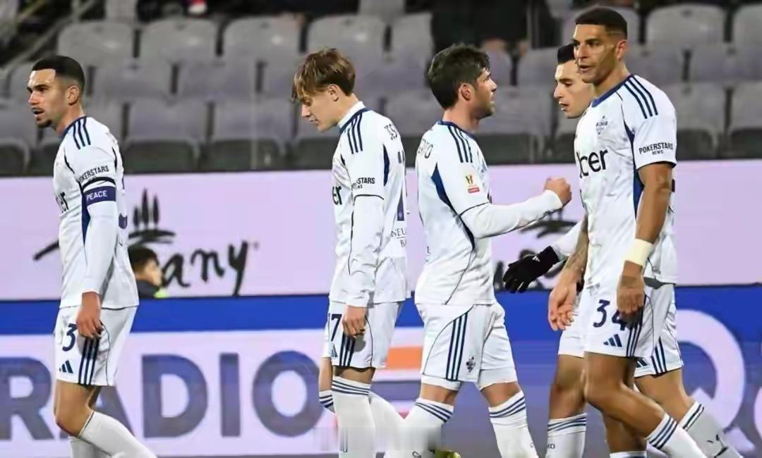 1月28日意大利杯1/8决赛，法布雷加斯执教的科莫客场3-1逆转佛罗伦萨晋级八强