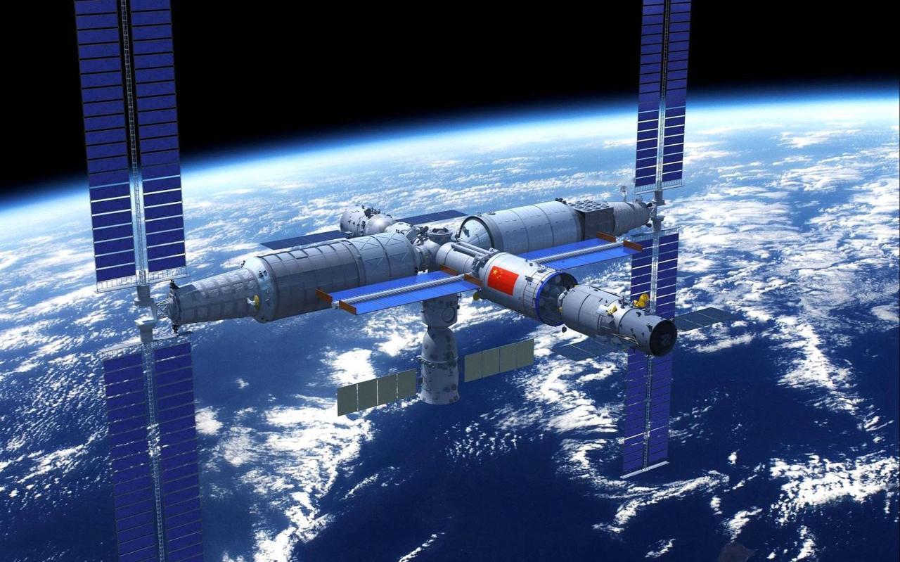 刚看完焦点访谈直接懵了！我们悄悄建了个50个足球场大的“地面空间站”？
昨天航天