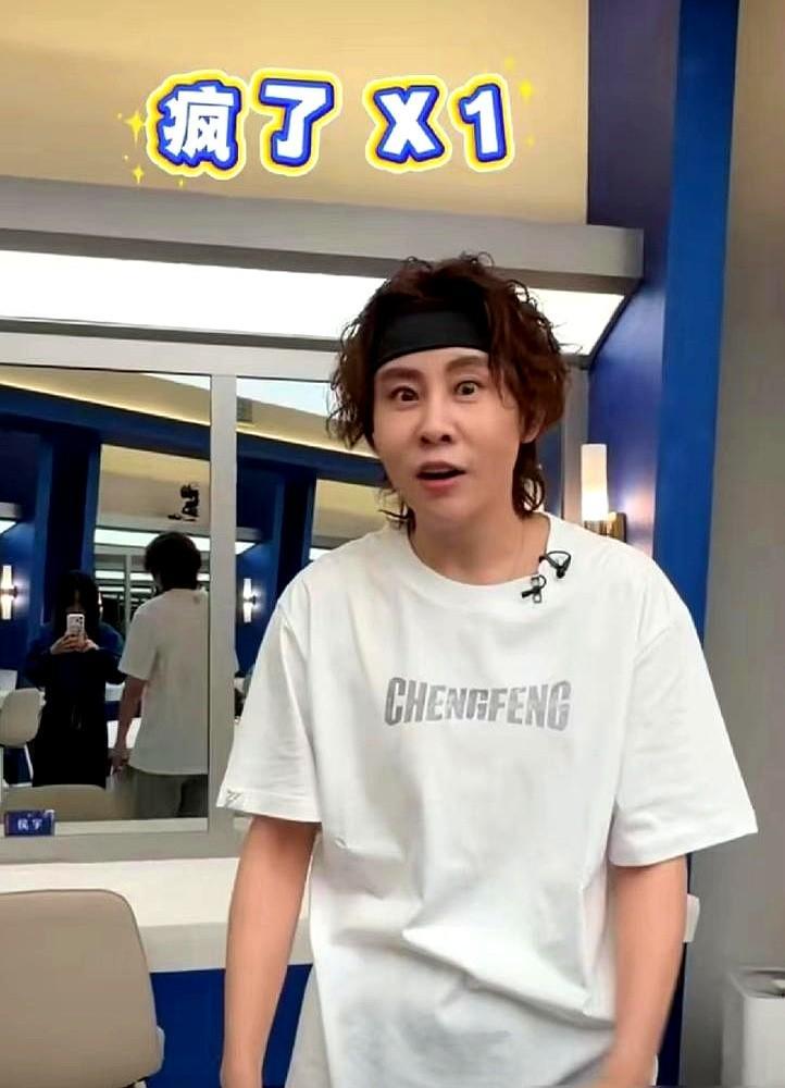 奥运冠军王濛，用秒表卡着时间跳甜妹舞！

《乘风2026》里，她抽到《心愿便利贴