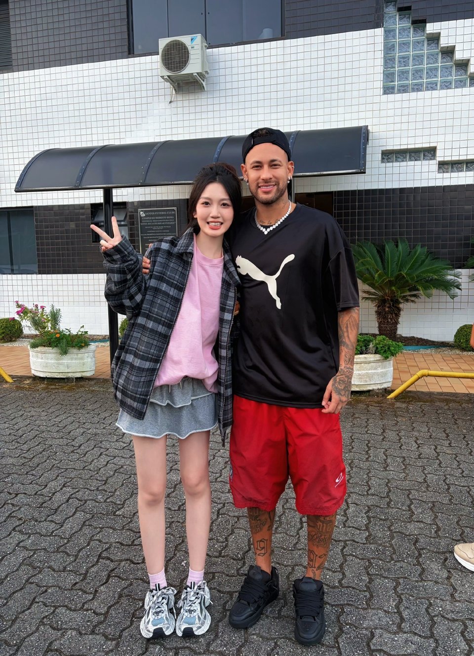 内马尔 幸运女粉