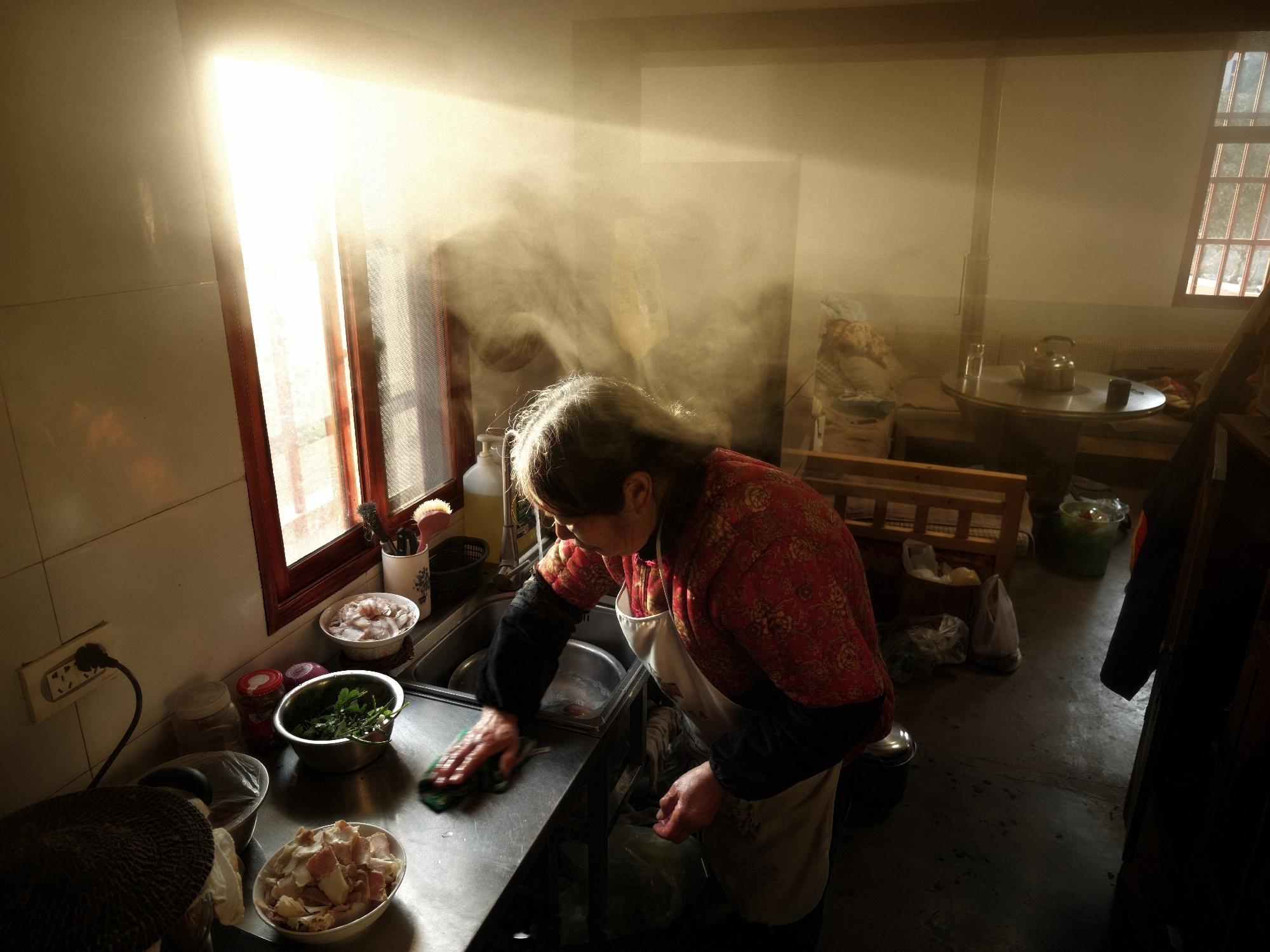 小米17Ultra对光线这块拿捏的真好啊照片来自bilibili用户「勤劳勇敢的