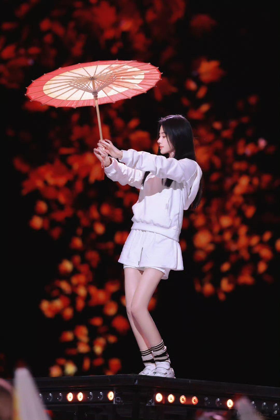 鞠婧祎 jjy鞠婧祎来战 jjy鞠婧祎阿黛可爱是装的 可爱你是真的୧⩾Ꙫ⩽୨