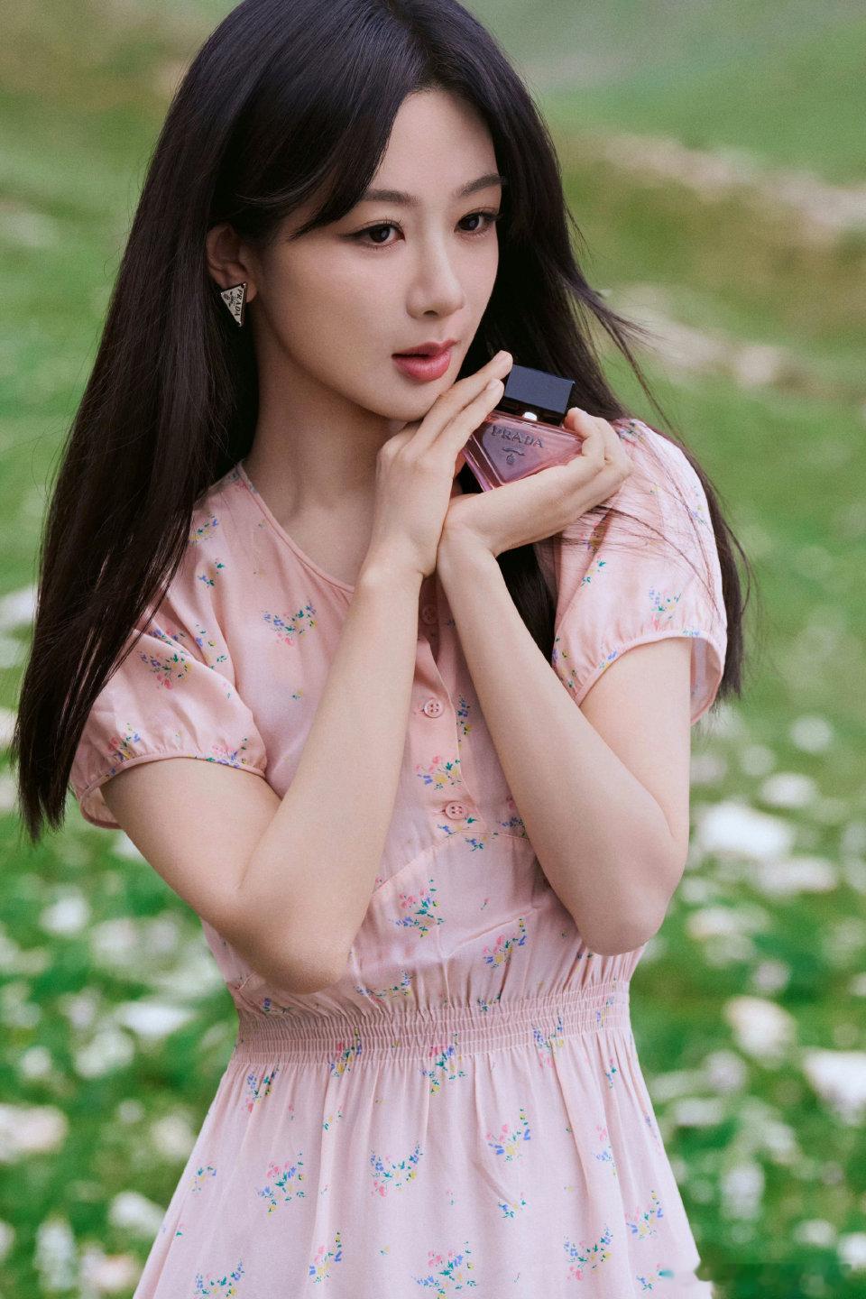 电视剧玉兰花开君再来 yz杨紫董竹君 yz杨紫玉兰花开君再来 "有暖风拂面的温柔