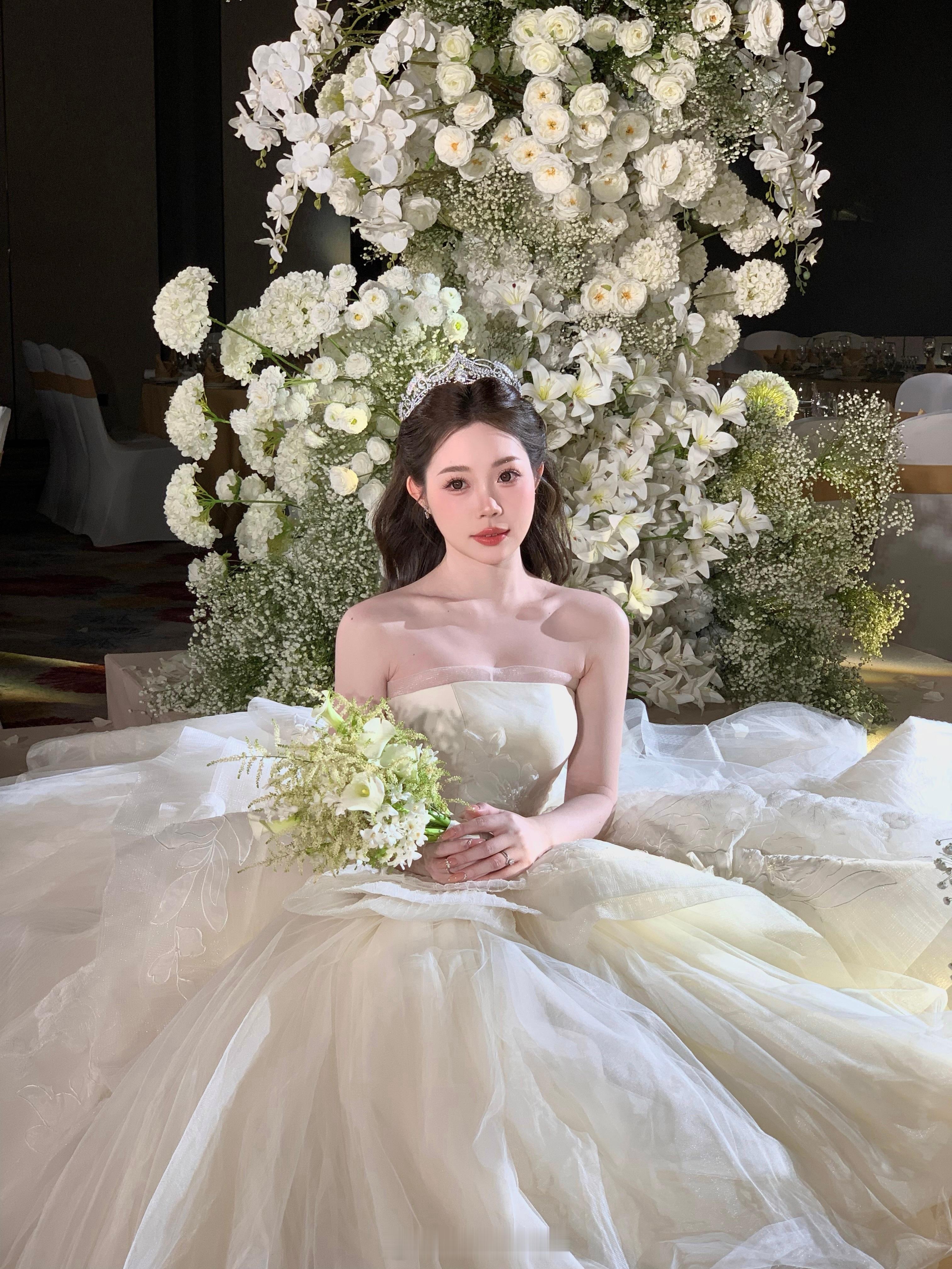 💒2026.1.10 感谢你给我的公主梦～先发一点手机里的花絮🧚🏻♀️不知