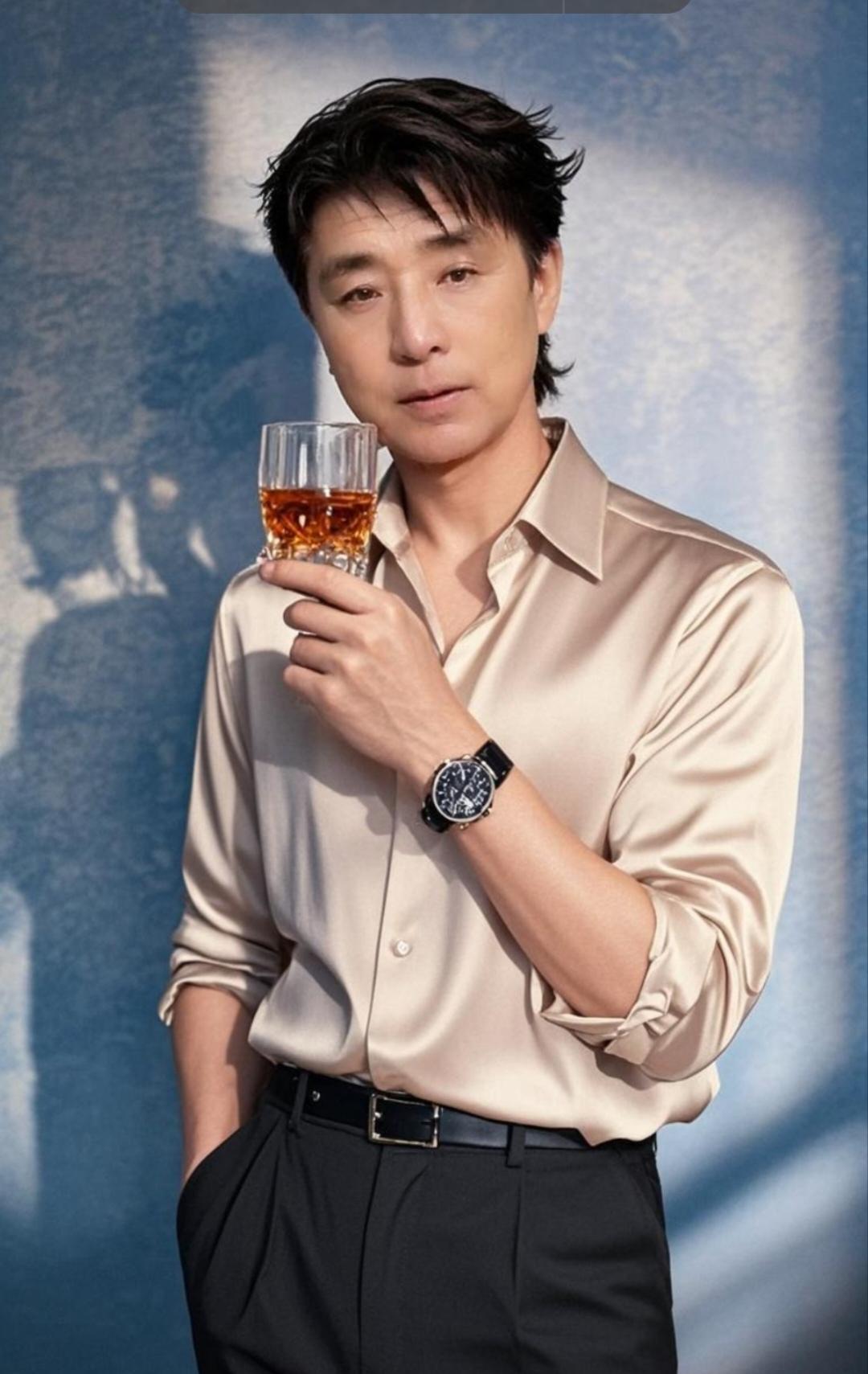 一首，草原三杯酒。送给大家一一