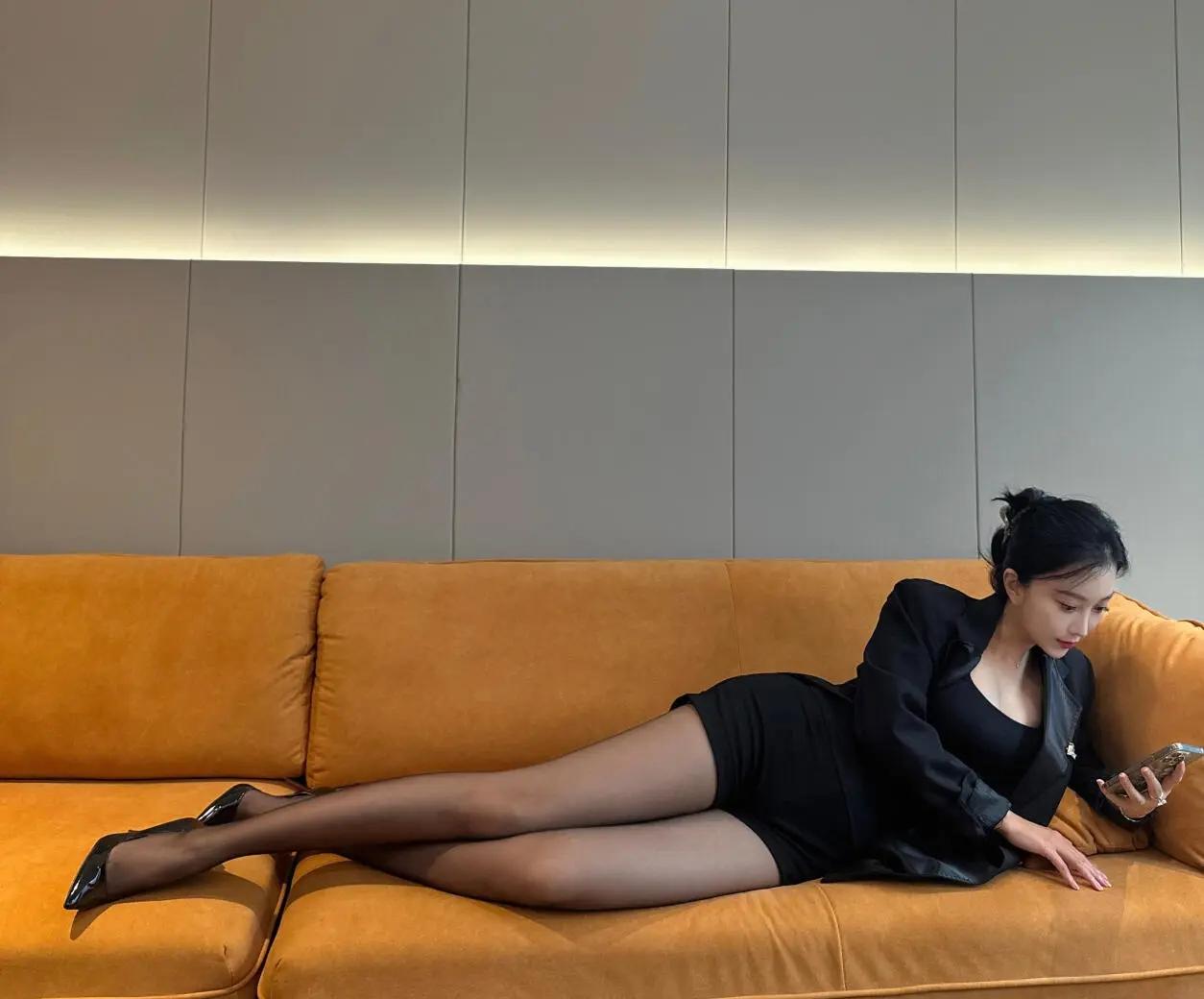 永远不要提前焦虑 [加油] 
生活无非就是见招拆招[比心][玫瑰]