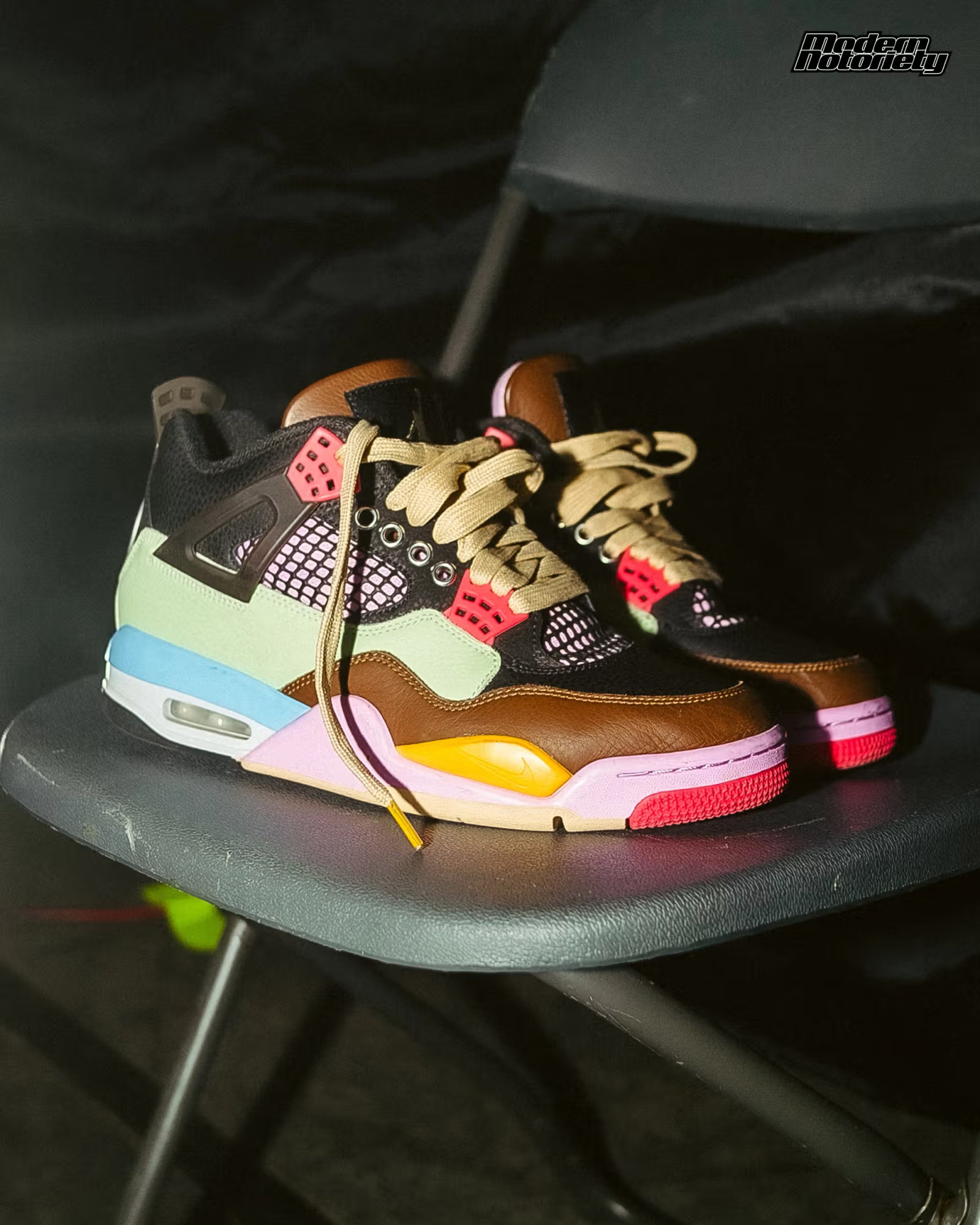 J Balvin x Air Jordan 4 "Lemonade" 真花哨 2