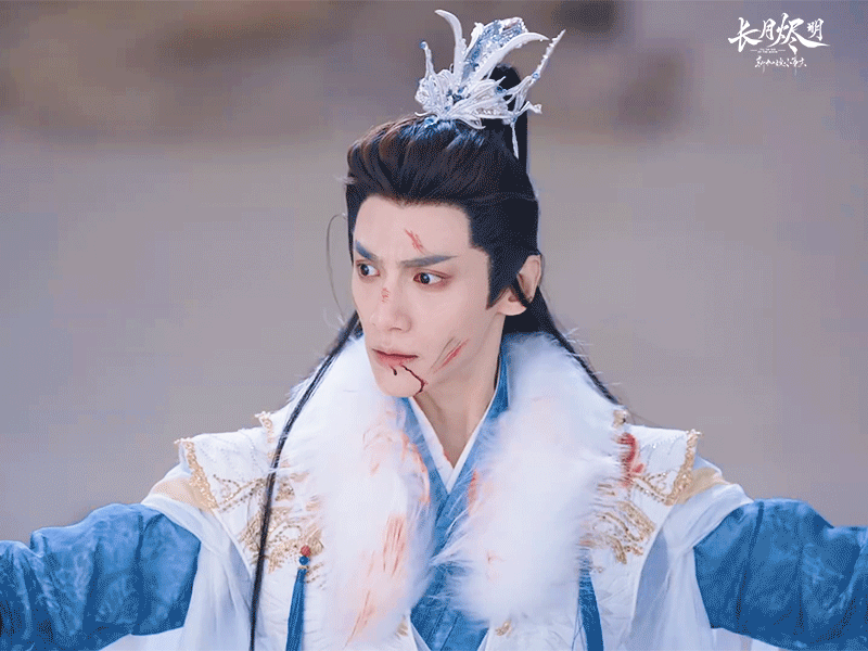 从警戒金铃到弑师再到成魔，弑师是个过渡，降魔阵和魔宫中的沧九旻，眼神都是足够坚毅