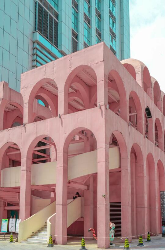 在成都❗适合一个人逛的粉色城堡书店