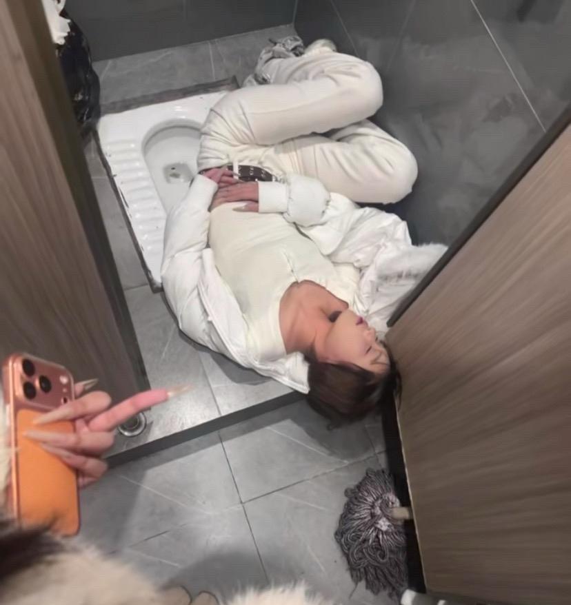 遇事千万不要慌，先拍个照缓缓顺便发个朋友圈？