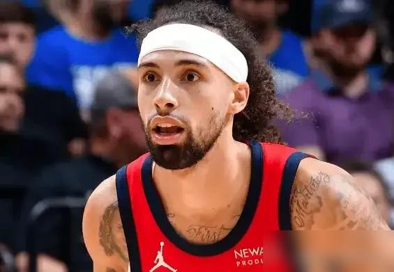 糟糕消息接连而至，11月13日早上，NBA传来了两个球队的不幸消息。

首先是新
