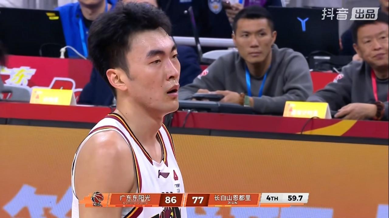 广东89:81有惊无险击败吉林队，其中外援奎因发挥出色，全场砍下32分8篮板11