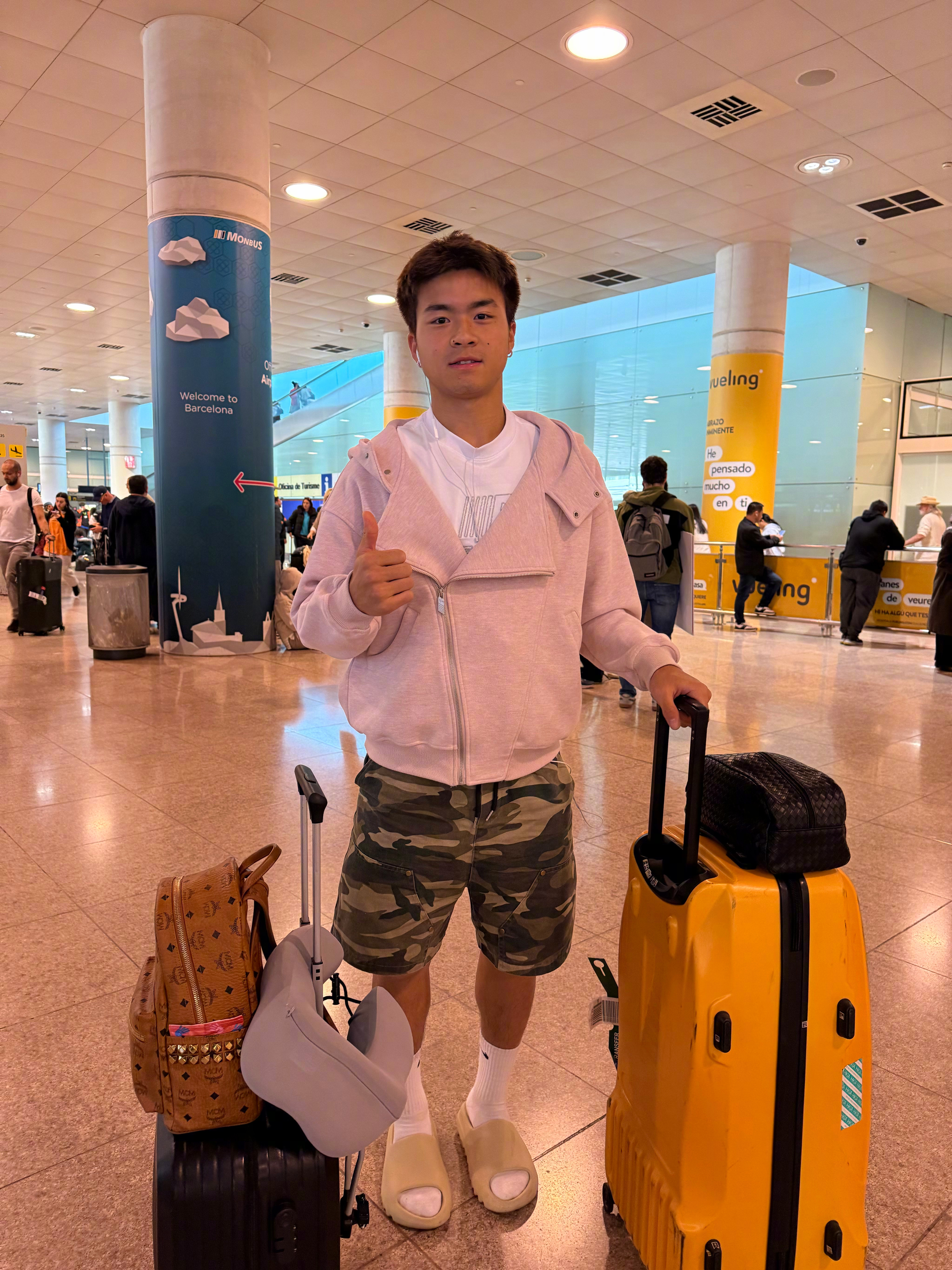 诶呀，这不是09国少大球星嘛！ 西班牙·巴塞罗那