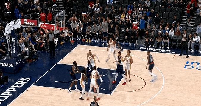 快船之前篮板拼抢真的让人捏把汗啊。
最近换了首发阵容，祖巴茨、科林斯、小琼斯三