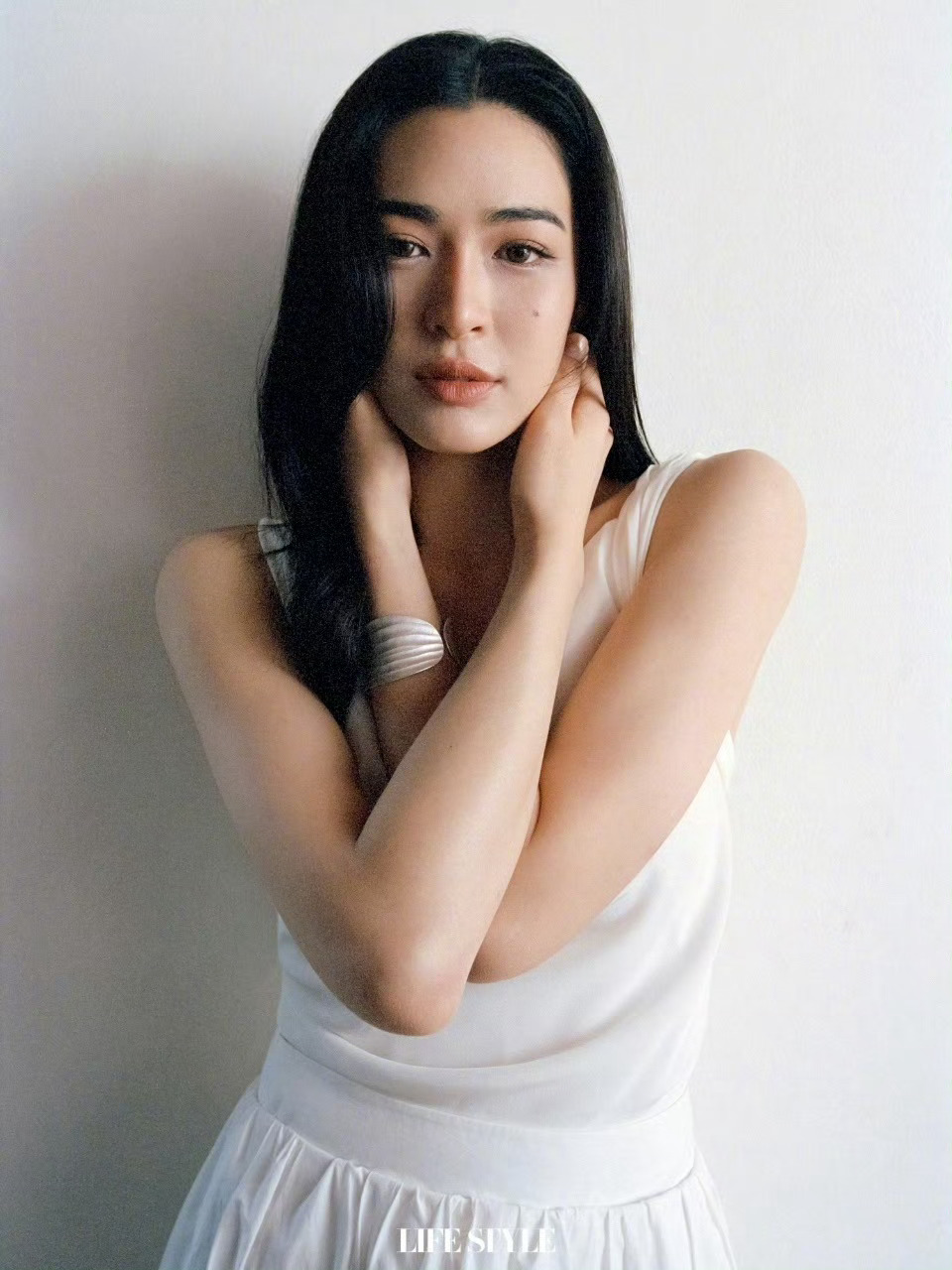 邝玲玲精品购物指南封面 超绝姐感封面大片《精品购物指南LifeStyle》二月刊