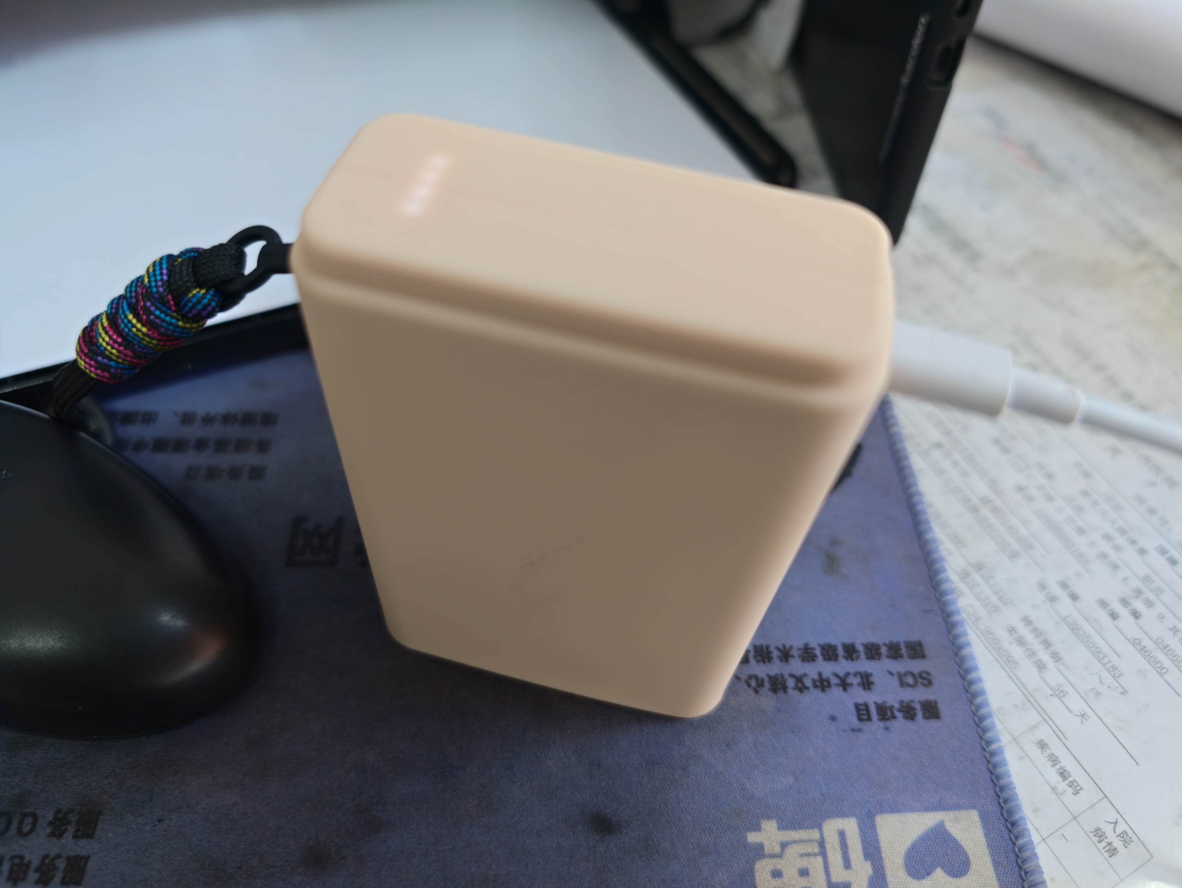 小白测评 定价 200 多块的【OPPO原装充电宝120W超级闪充移动电源150