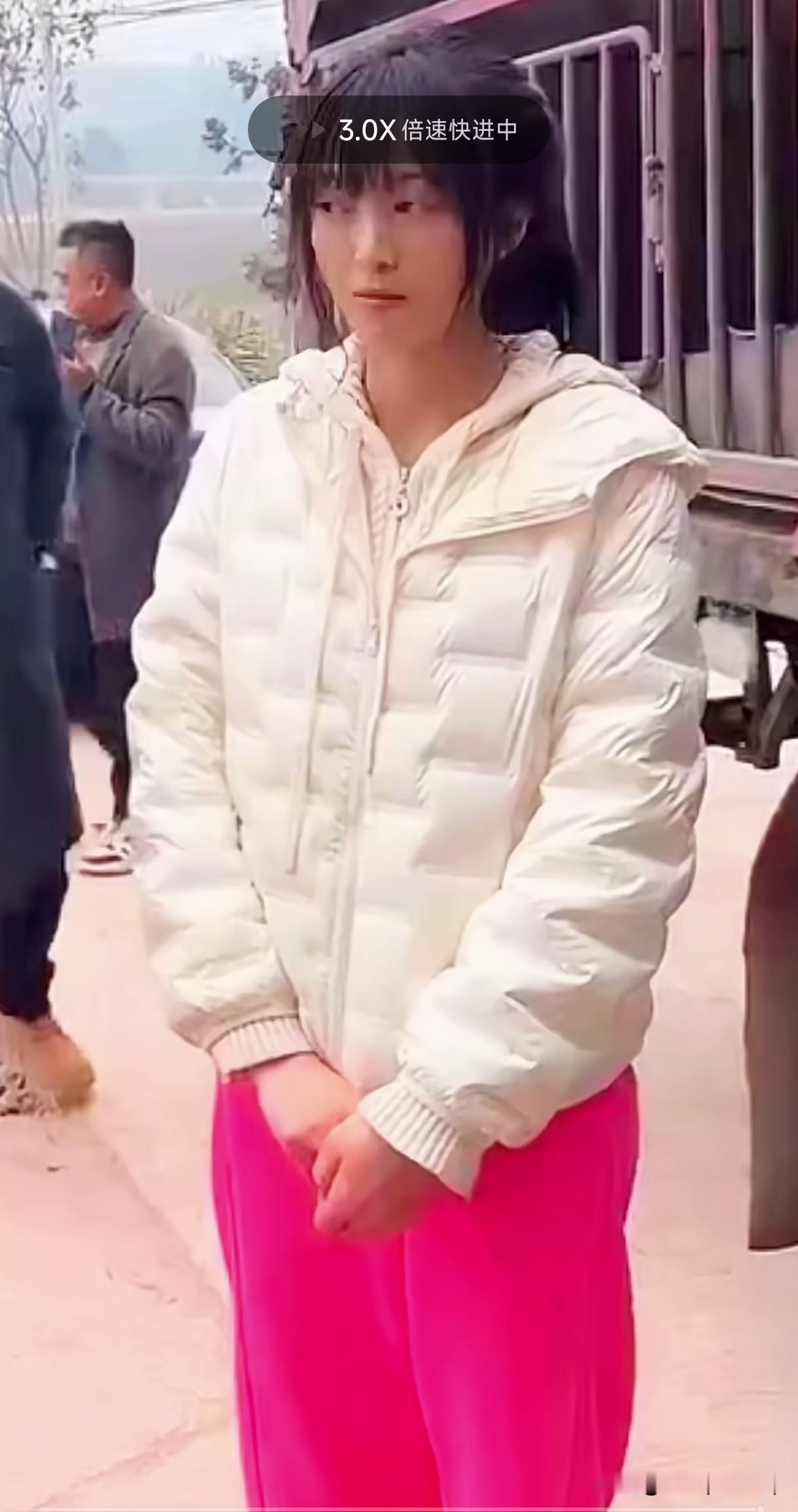 这个就是 2026 年 一竿子把流量捅开的人