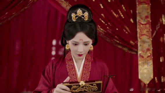 新婚黄金珠宝弱爆了萧焕断指送礼才是真疯批 谁教萧焕这么宠妻的断指当新婚礼威胁感拉