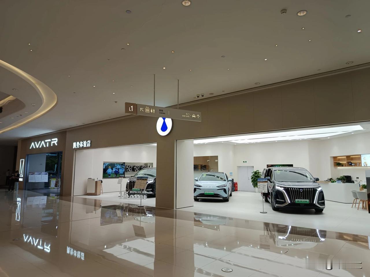 新能源的发展，不但颠覆了国内的汽车格局
在某种程度上也救活了很多行将倒闭的大型商